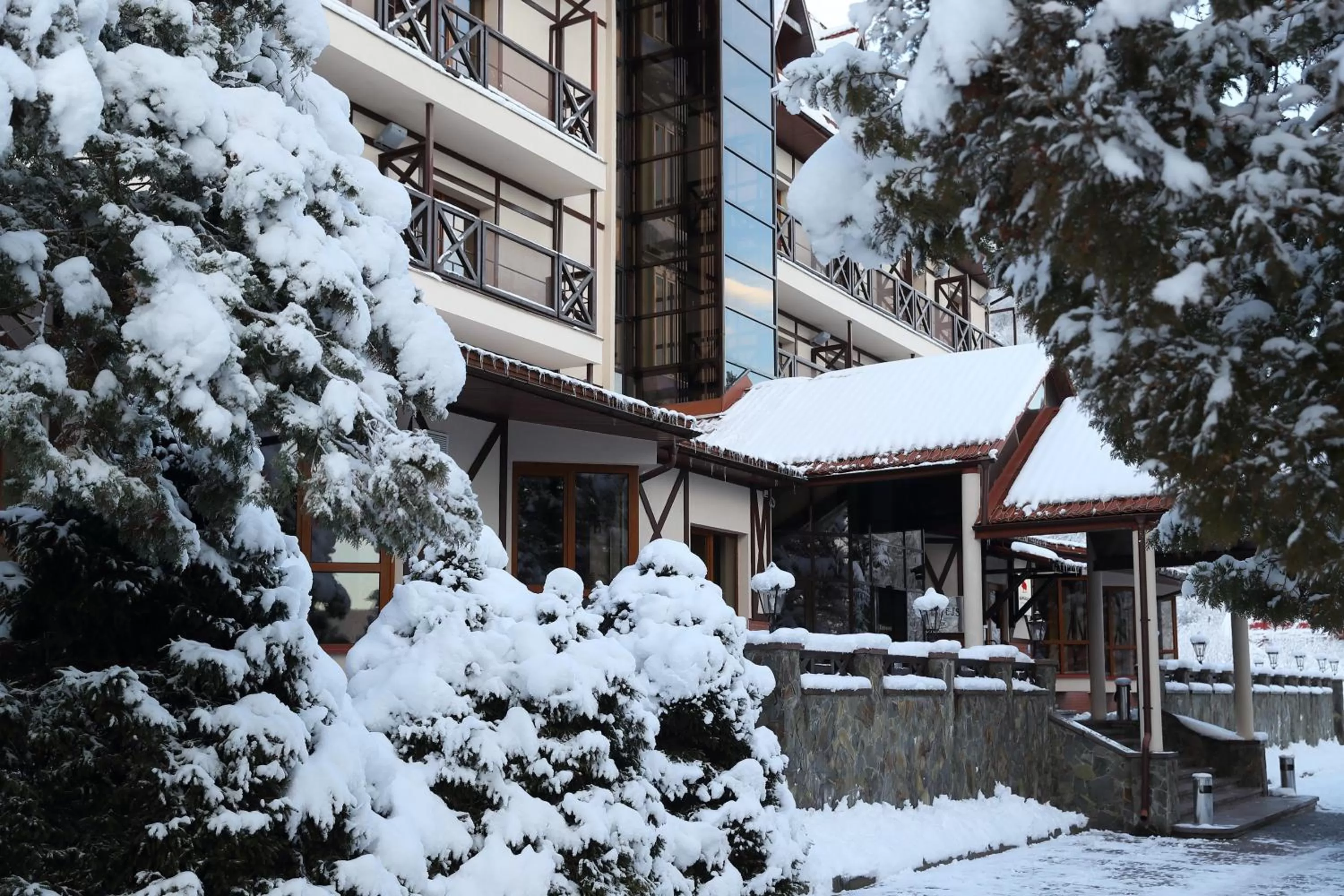 Property building in Edelweiss