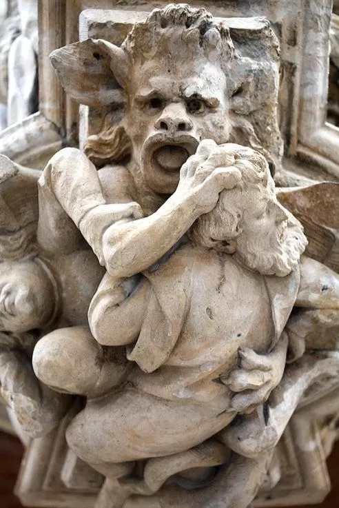 Area and facilities in Sun Hotel