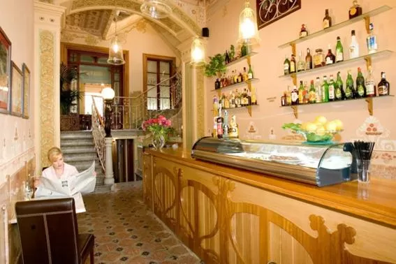 Lounge or bar in Hotel la Vila