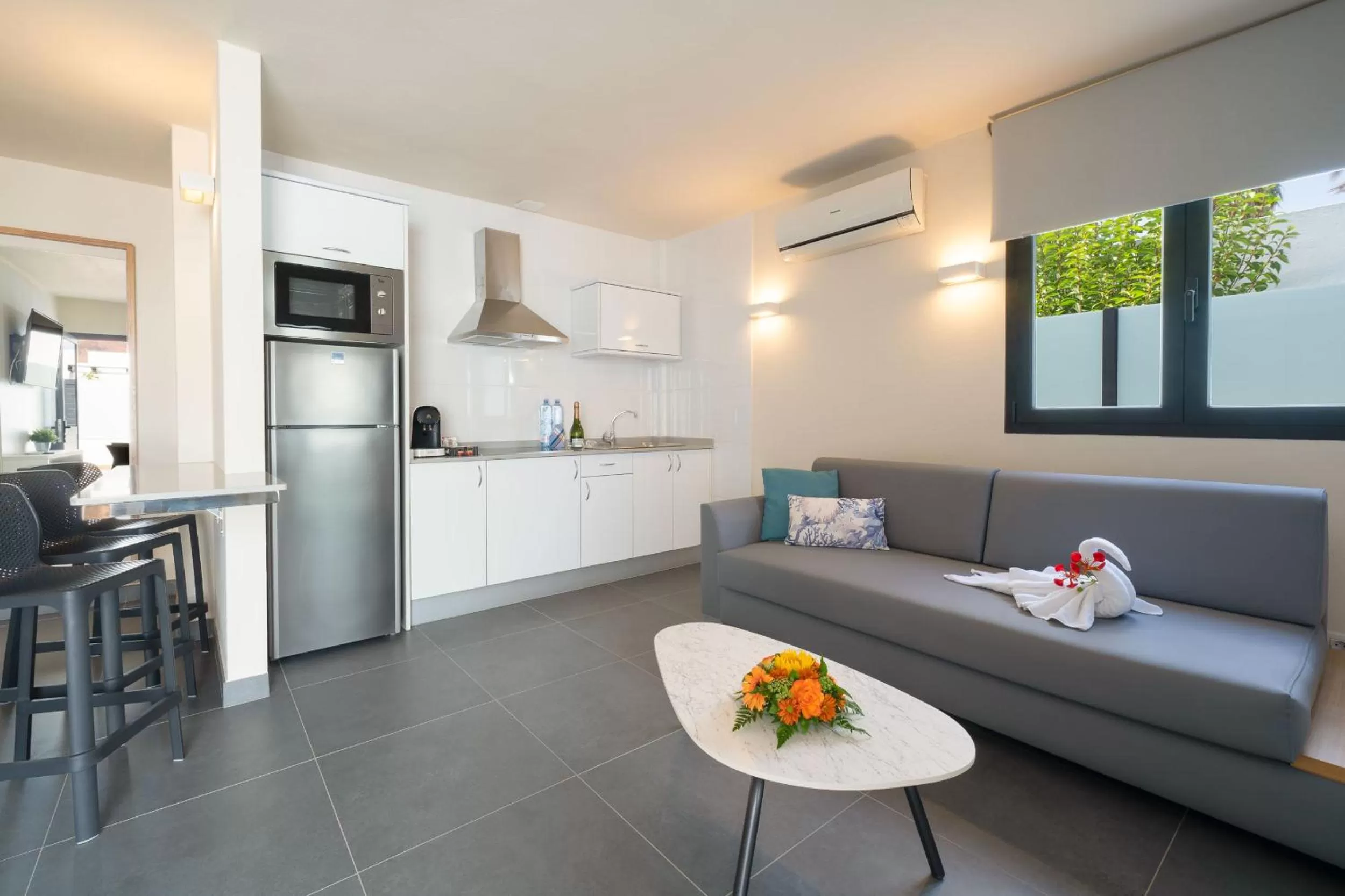 Kitchen or kitchenette in Relaxia Lanzasur Club - Aqualava Water Park