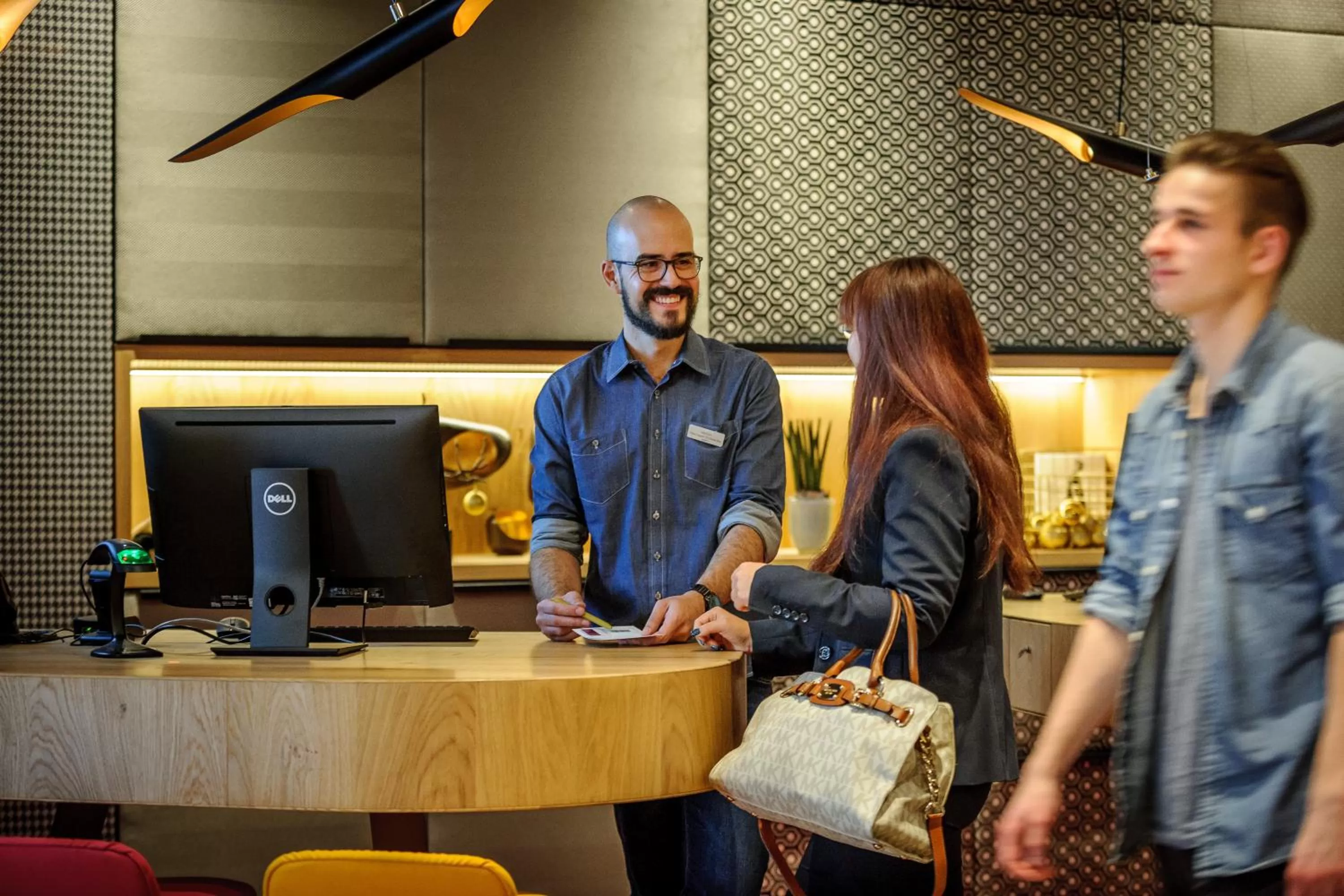 Staff in MERCURE Hotel Berlin Wittenbergplatz