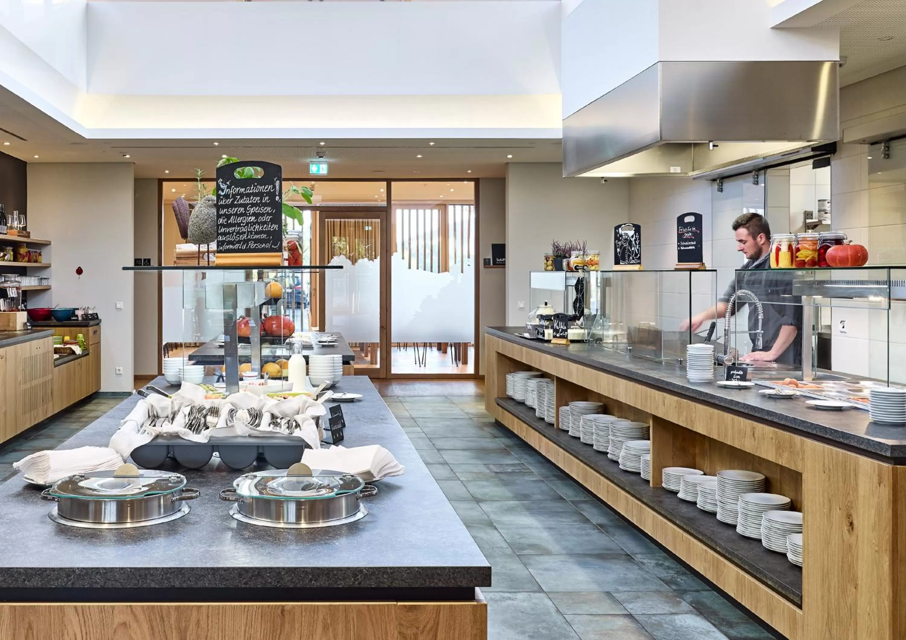 Lunch in Waldstrand-Hotel Großschönau