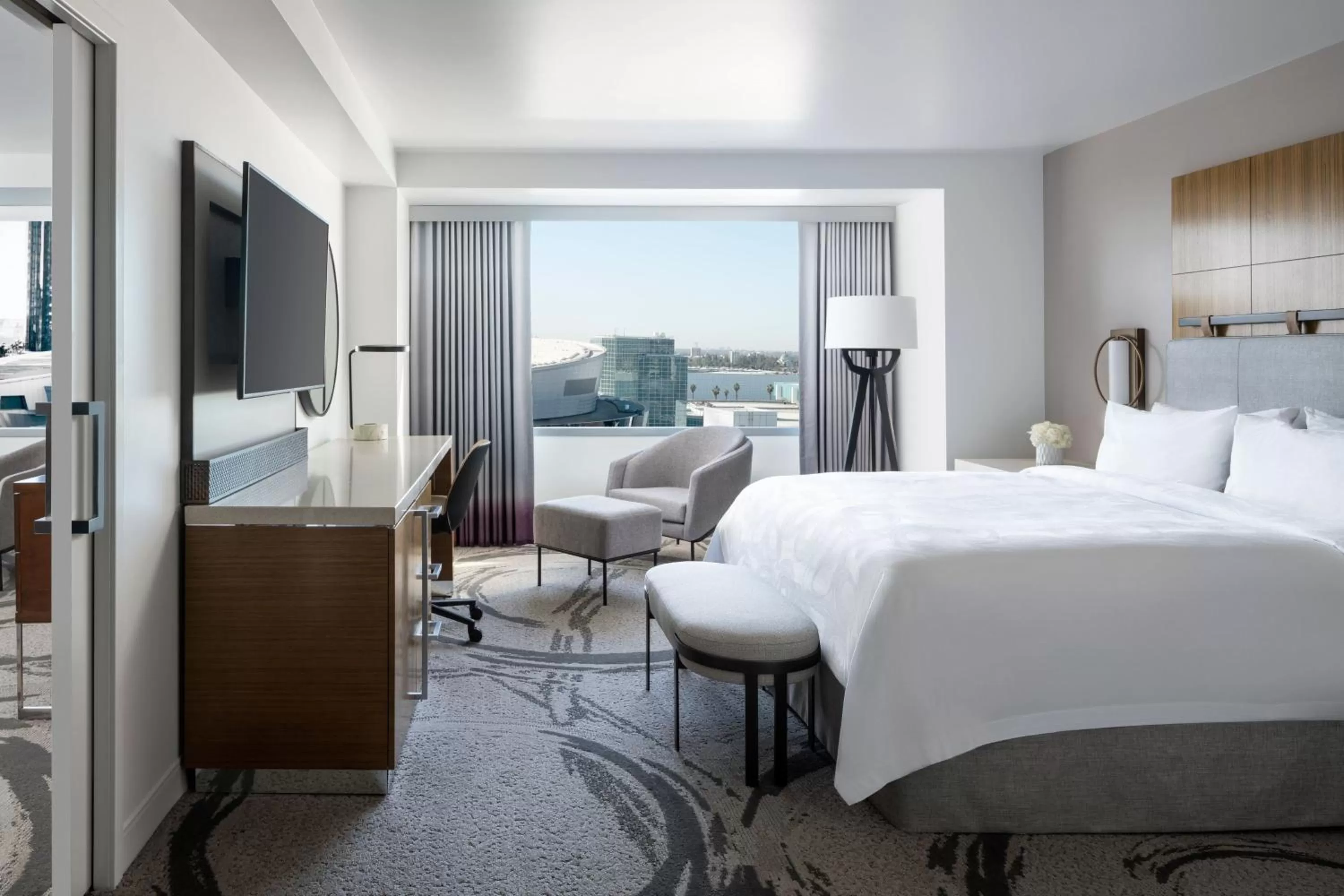Bedroom, Bed in JW Marriott Los Angeles L.A. LIVE