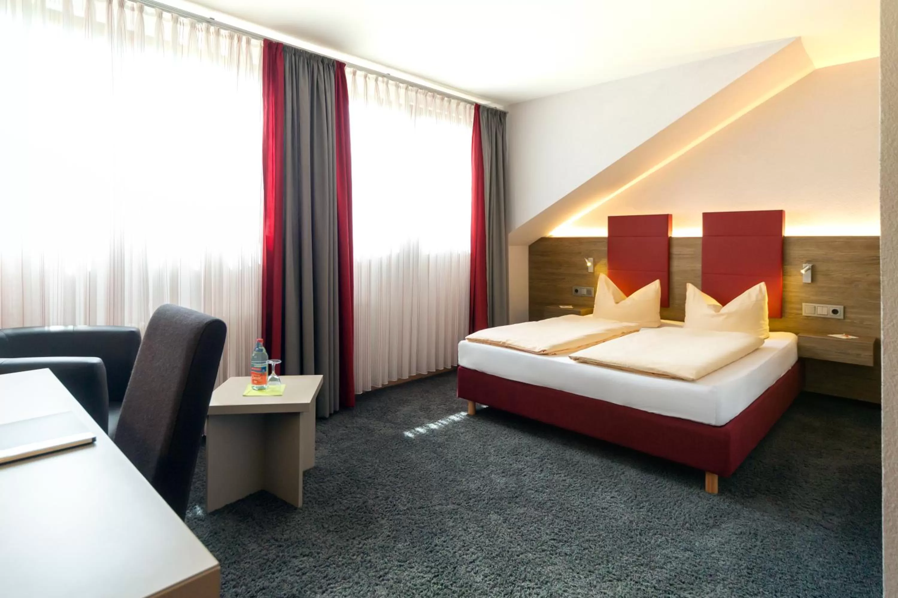 Photo of the whole room, Bed in Hotel-Restaurant Bierhäusle