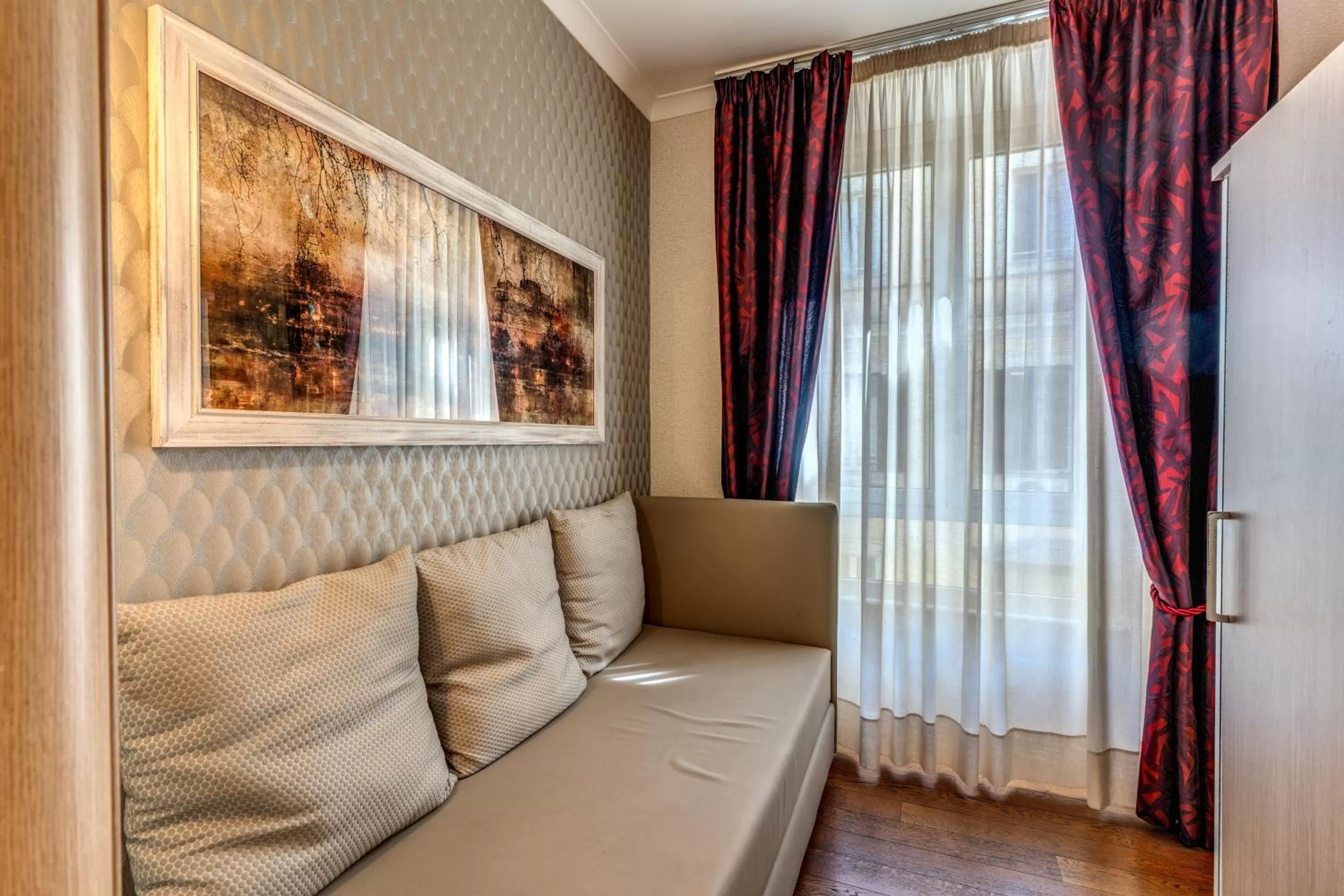 Roma Boutique Hotel
