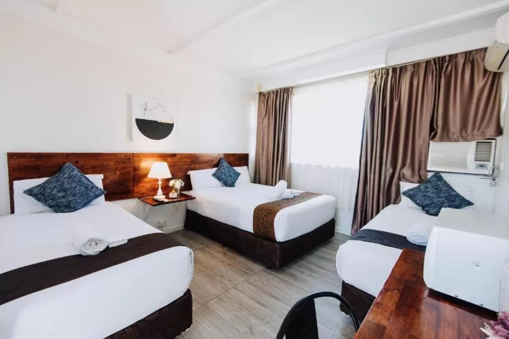 Bed in Tamworth City Motel