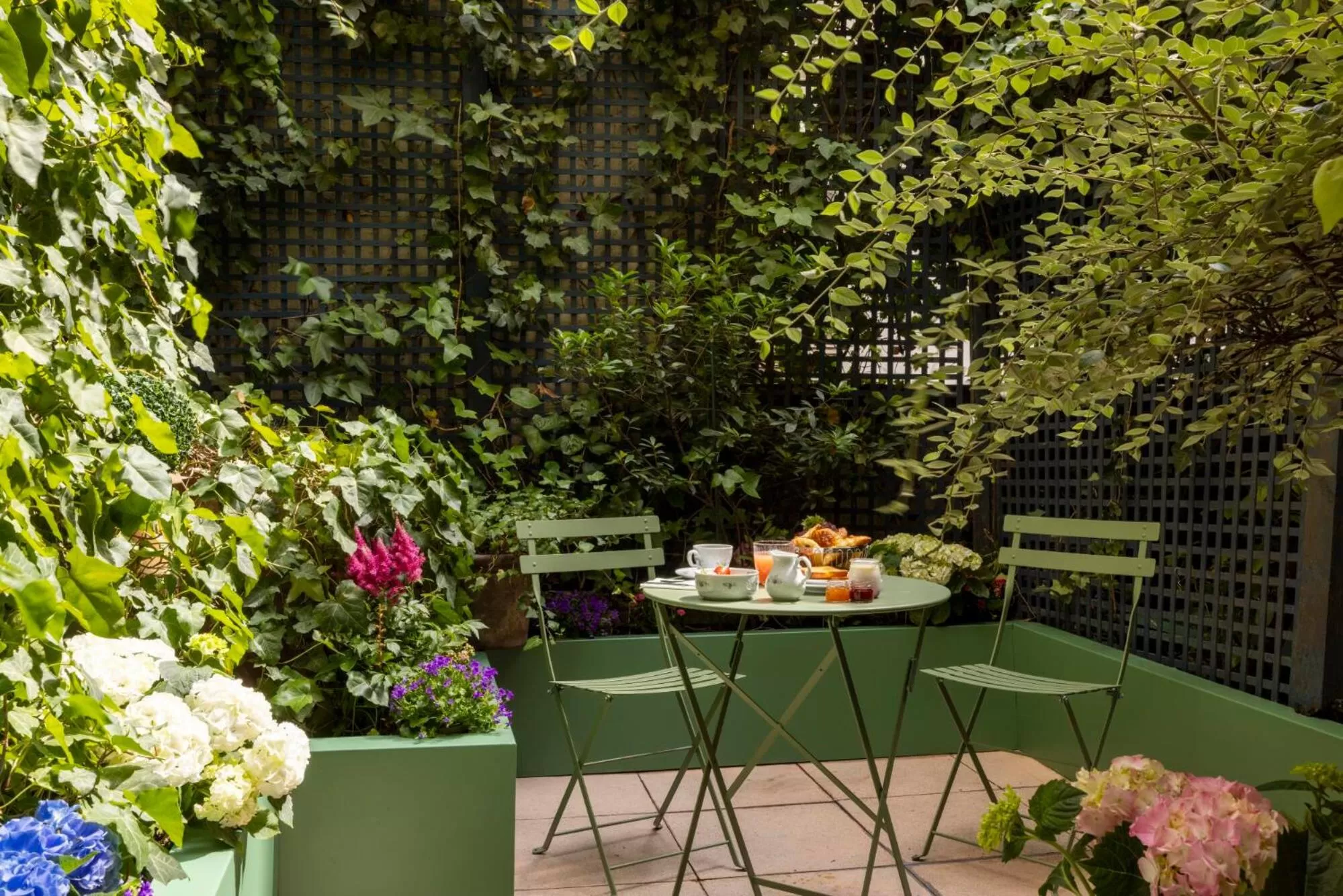 Breakfast in Hôtel Le Saint Gregoire