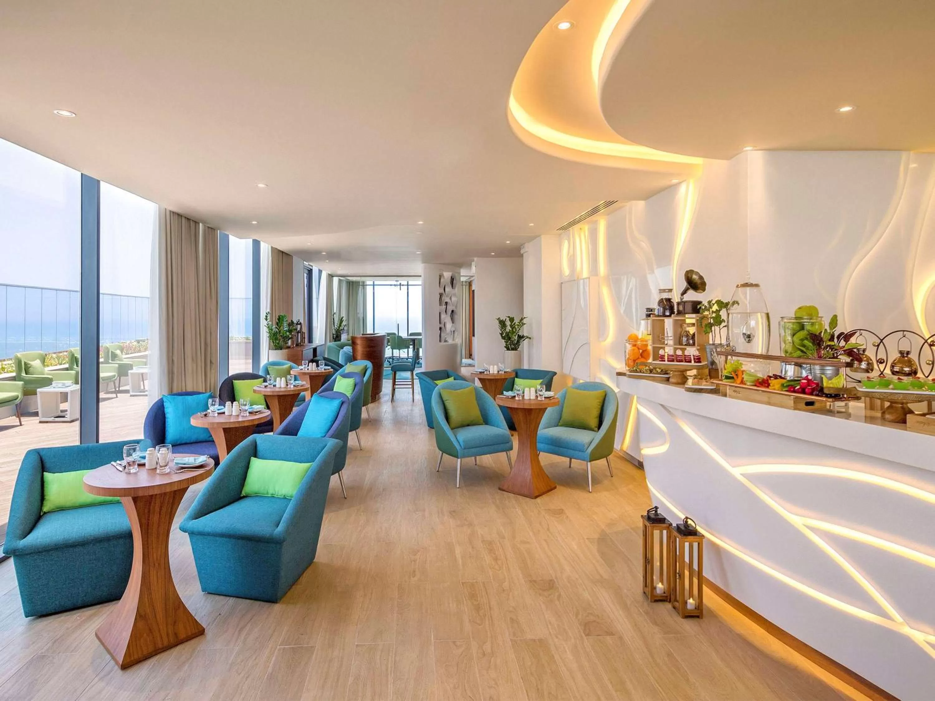 Photo of the whole room in The Retreat Palm Dubai MGallery by Sofitel