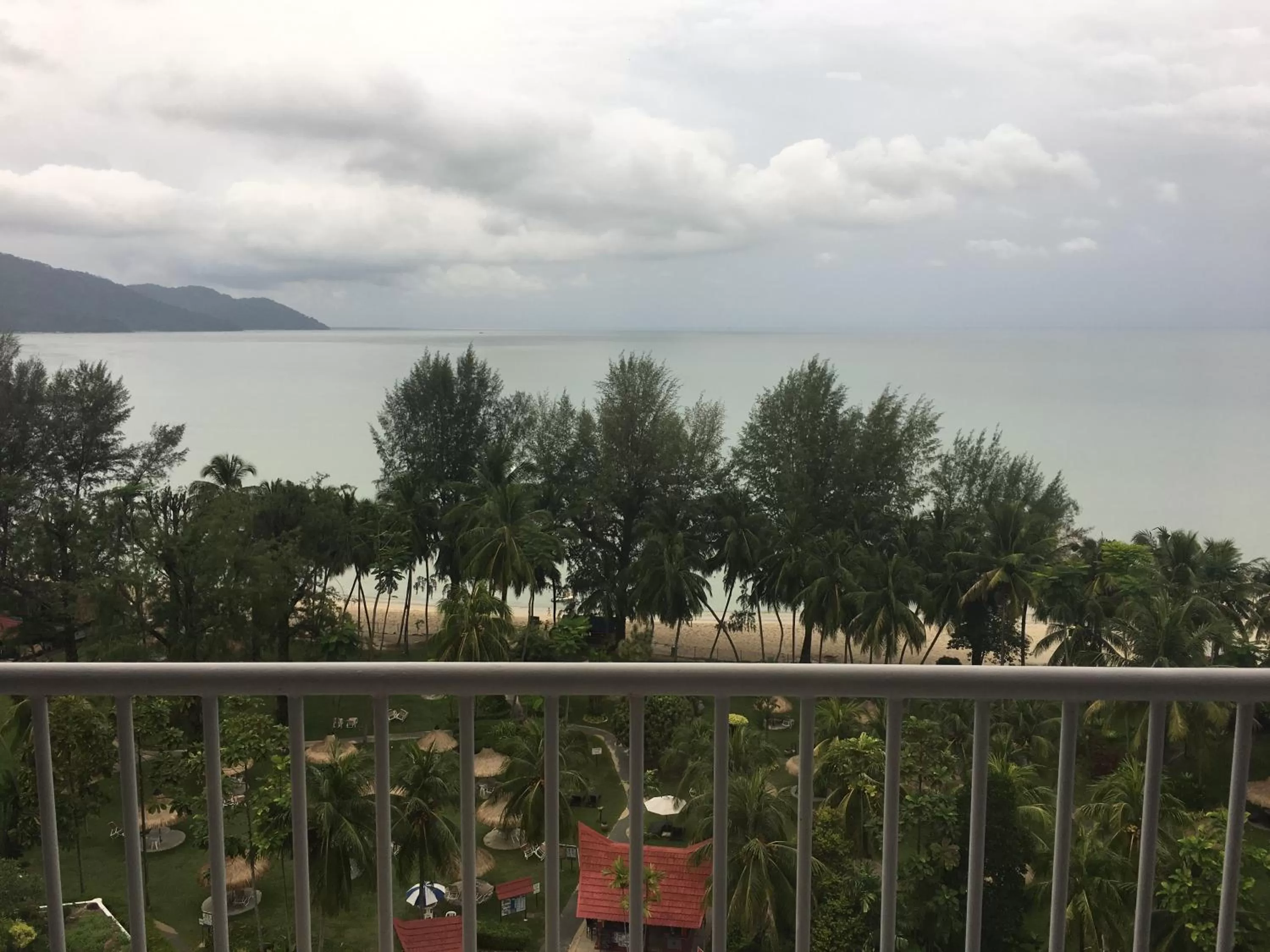 Balcony/Terrace in The Bayview Beach Resort