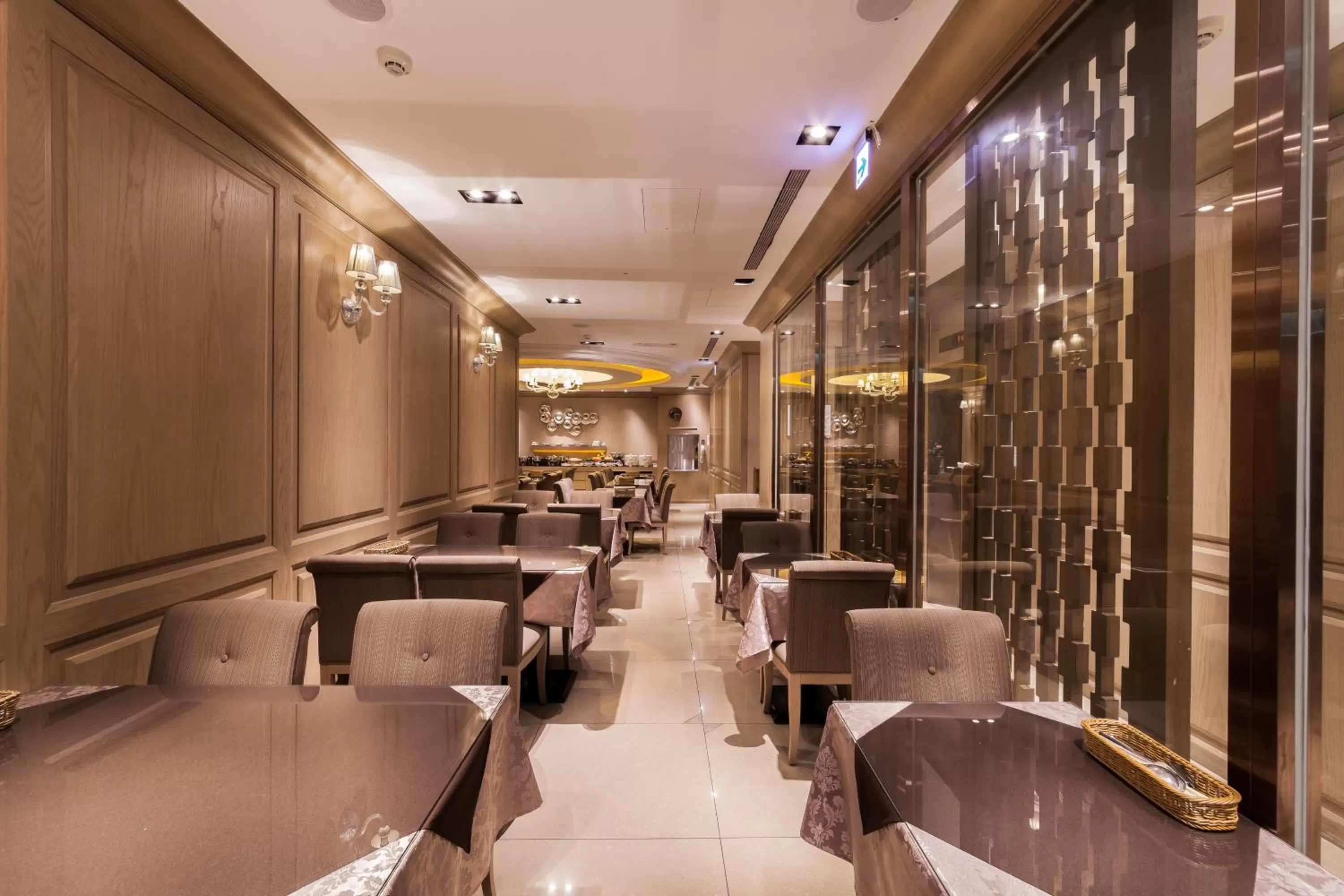 Restaurant/places to eat in Green World Sansui