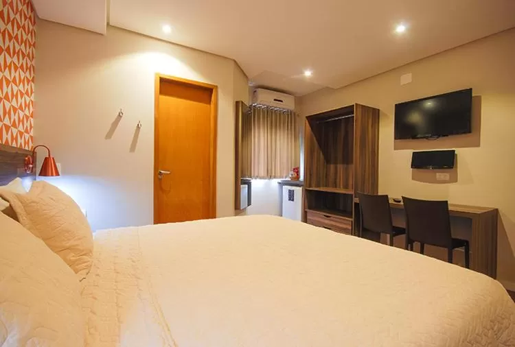 Bed in Hotel Biz Urban- EXPO CENTER NORTE