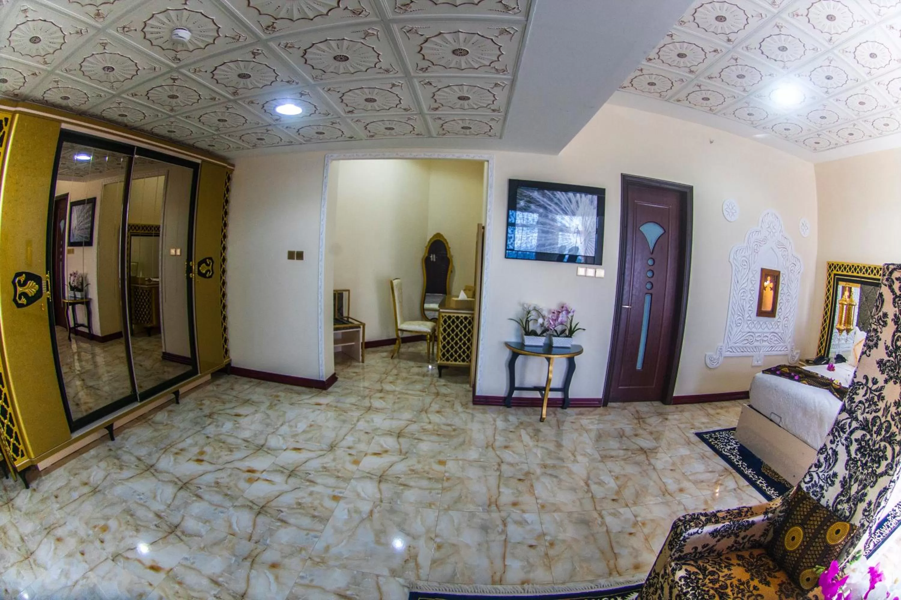 Bedroom in Madinat Al Bahr Business & Spa Hotel