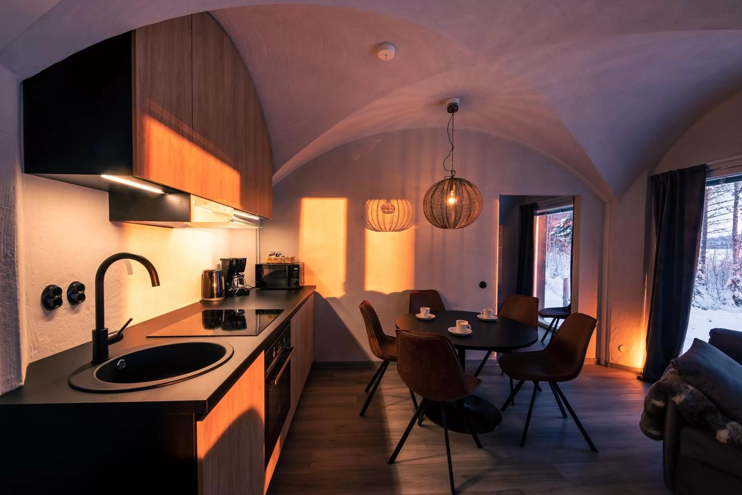 Kitchen or kitchenette in Apukka Resort