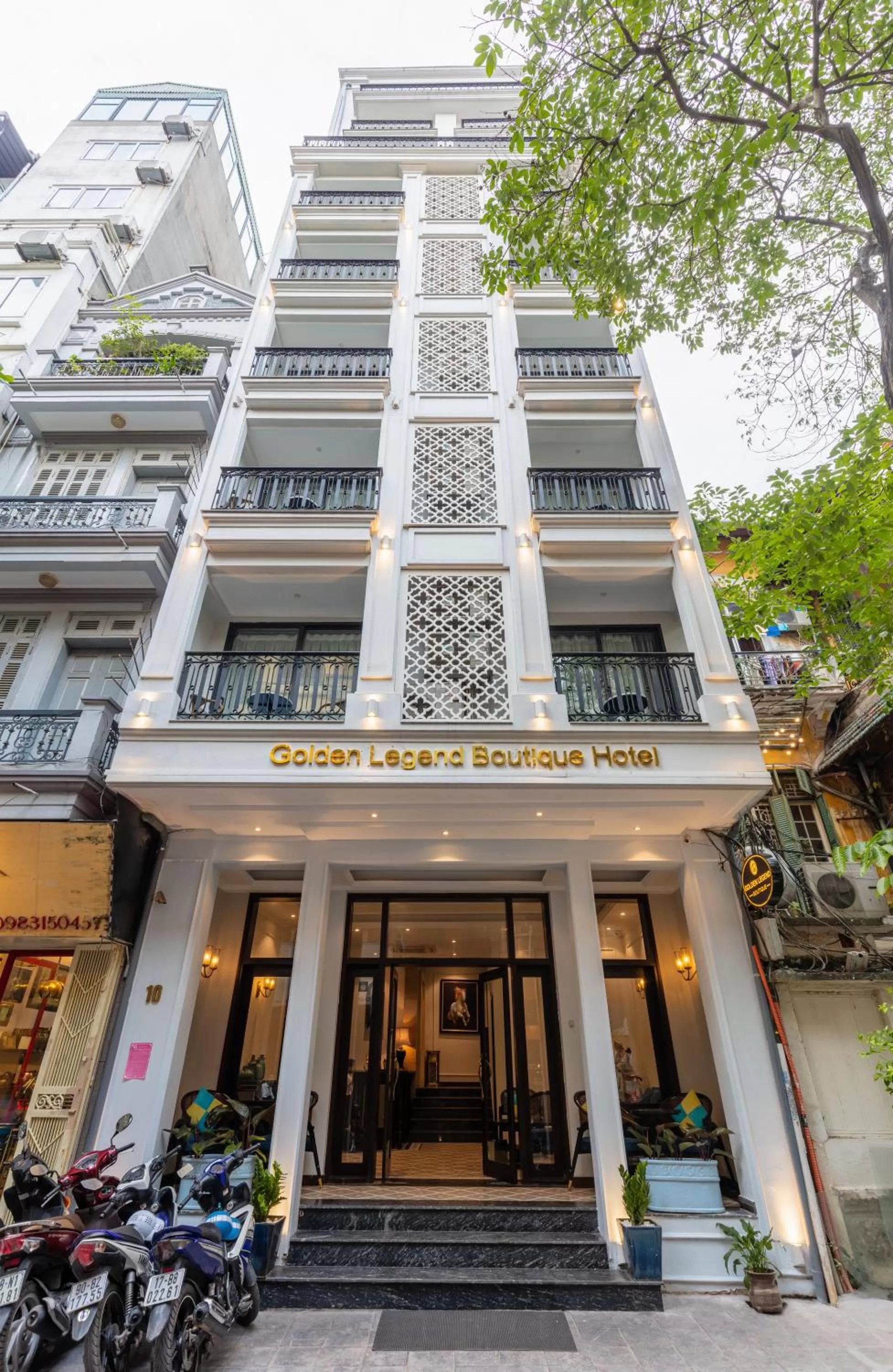 Property building in Golden Legend Boutique Hotel