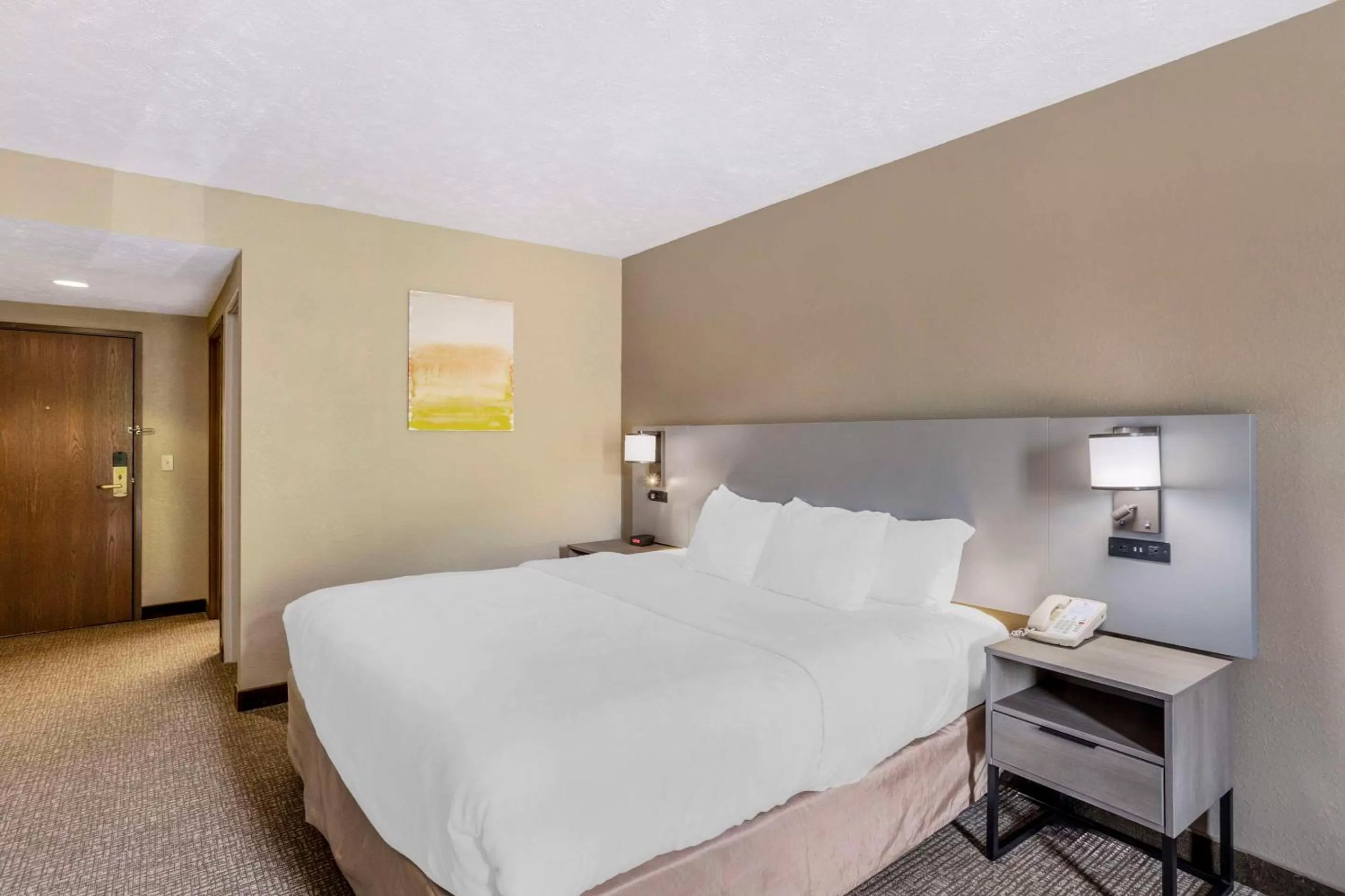 Bedroom, Bed in Comfort Inn