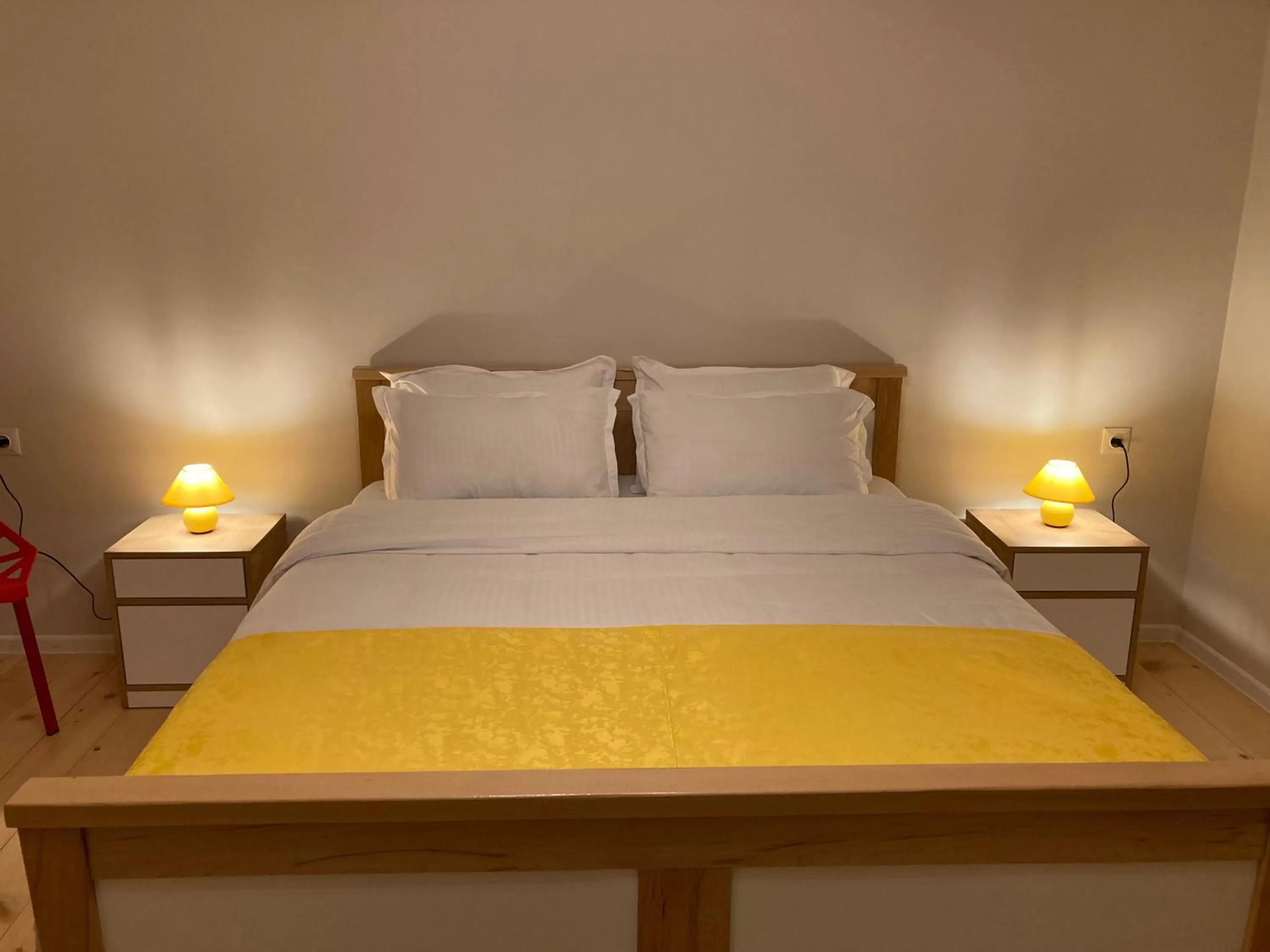 Bed in Borjomi Yellow Hotel