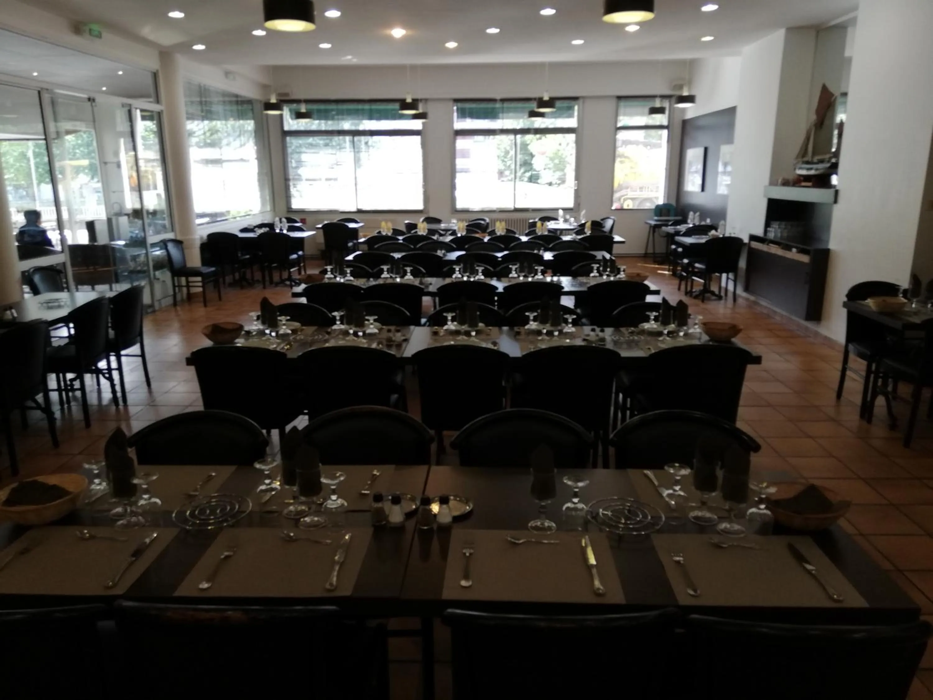 Restaurant/places to eat in Adonis Lourdes - Notre Dame de la Sarte