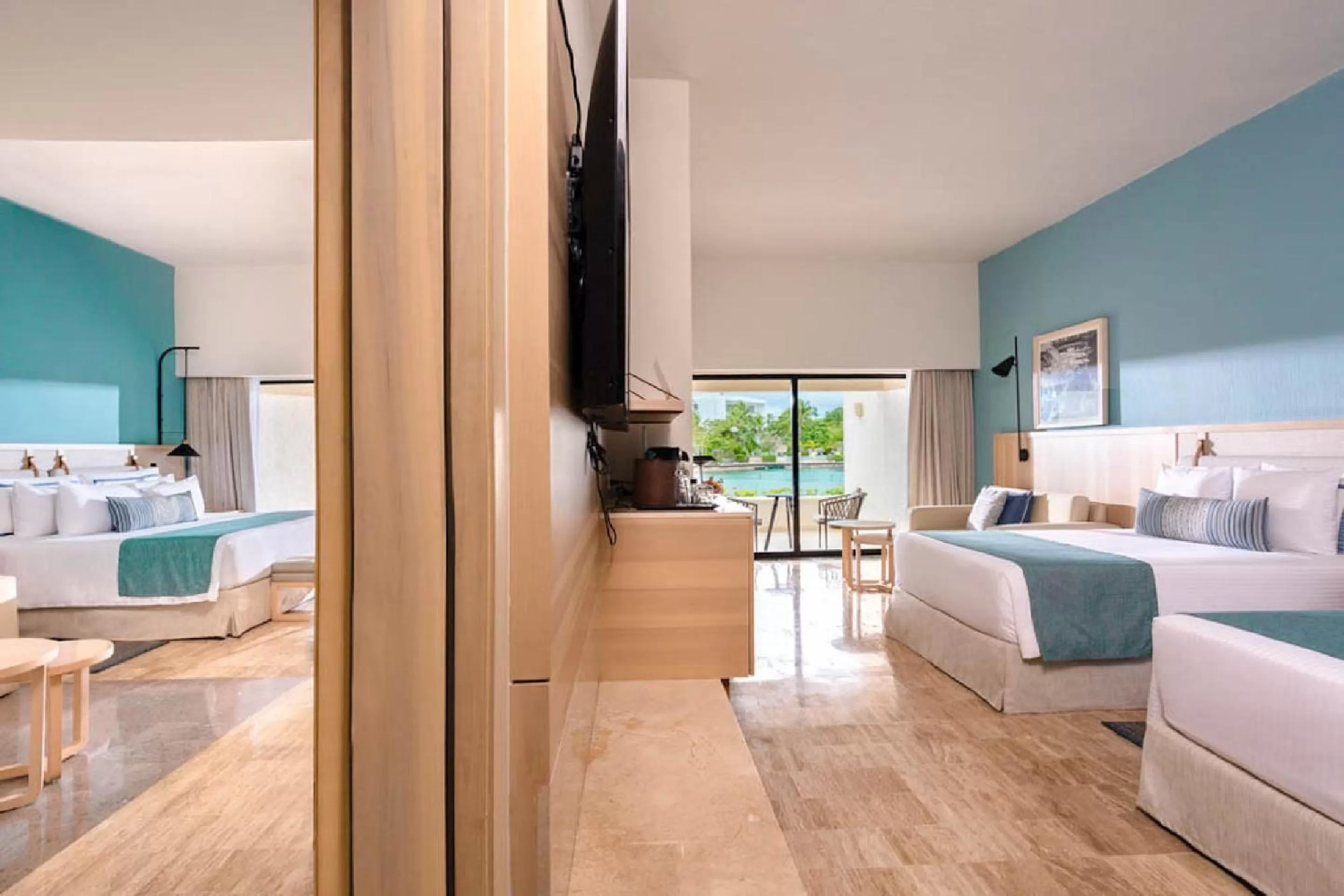 Photo of the whole room, Bed in Dreams Aventuras Riviera Maya - All Inclusive