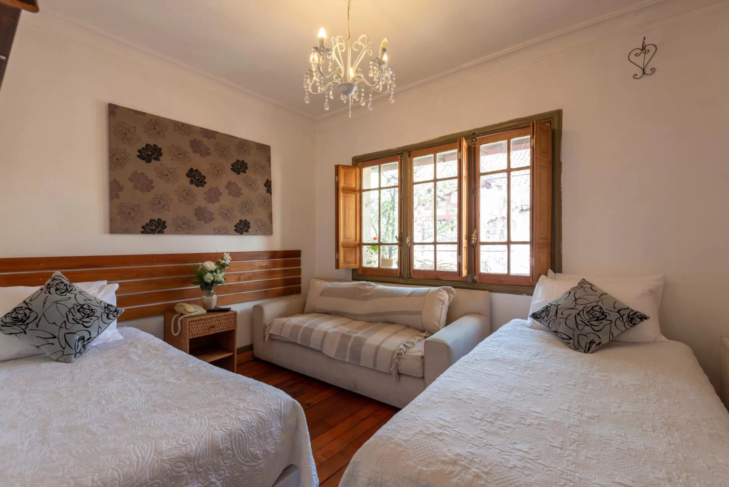 Decorative detail, Bed in Providencia Bed & Breakfast