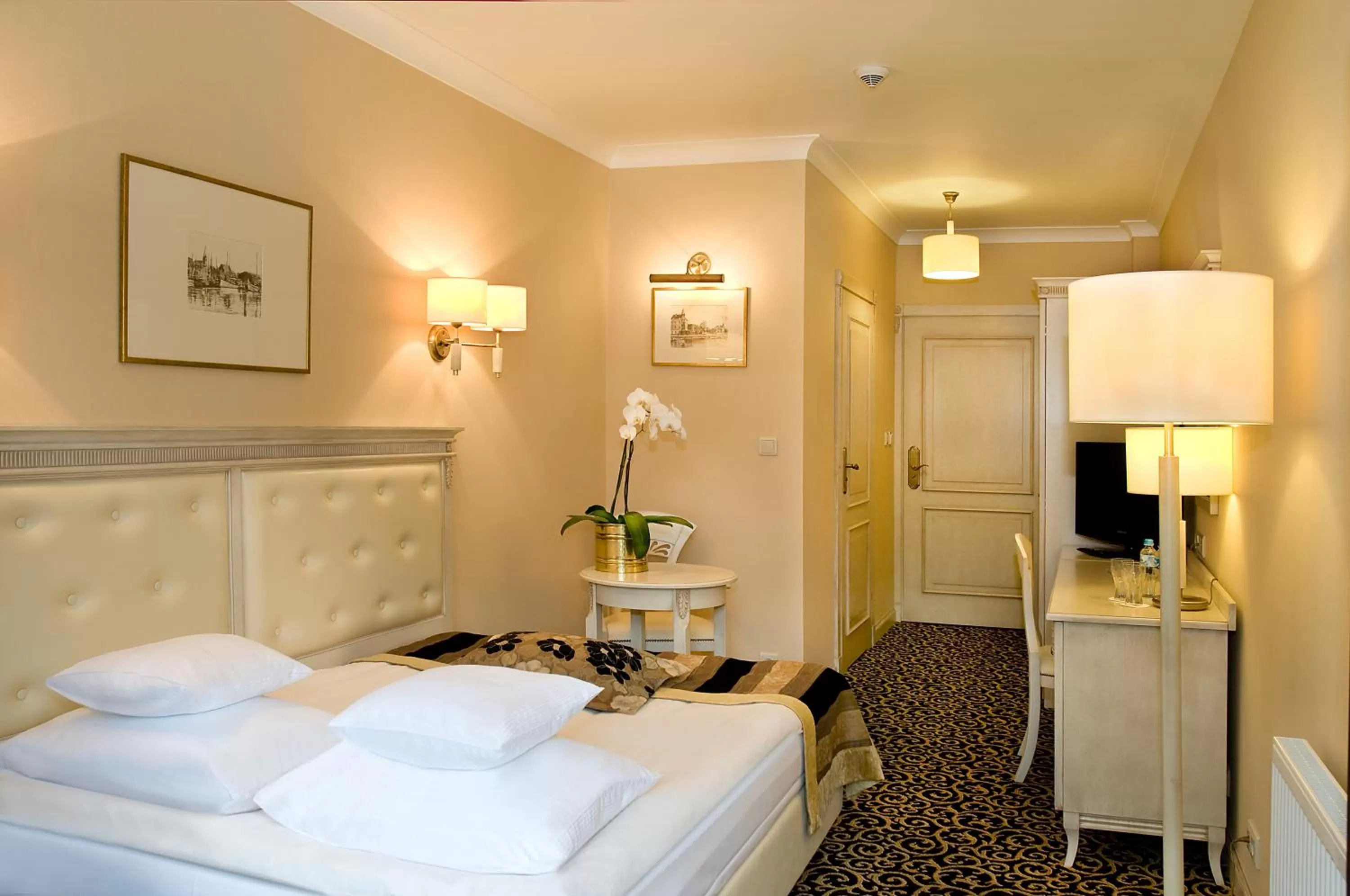 Photo of the whole room, Bed in Hotel Royal Baltic 4* Luxury Boutique