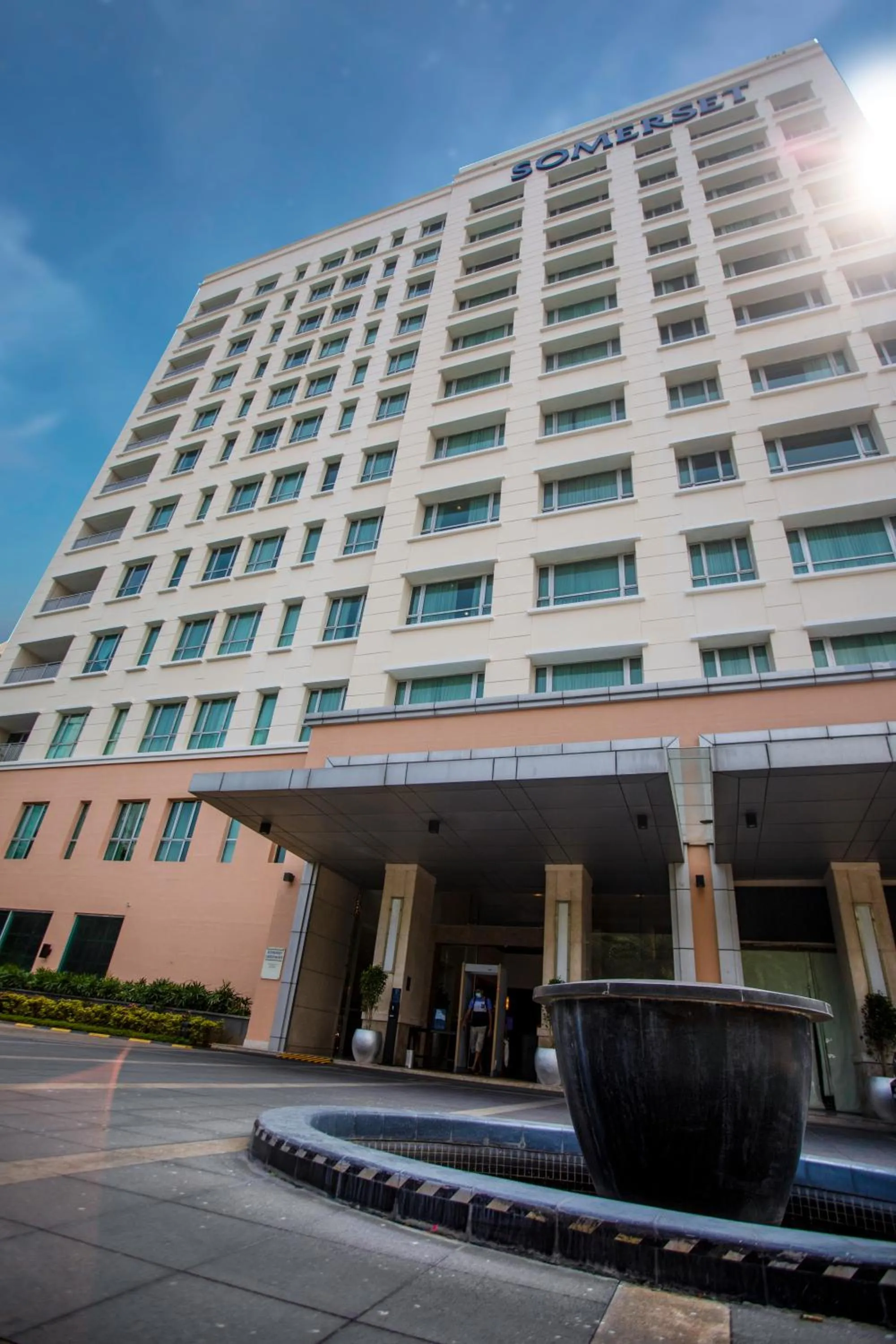 Facade/entrance in Somerset Greenways Chennai