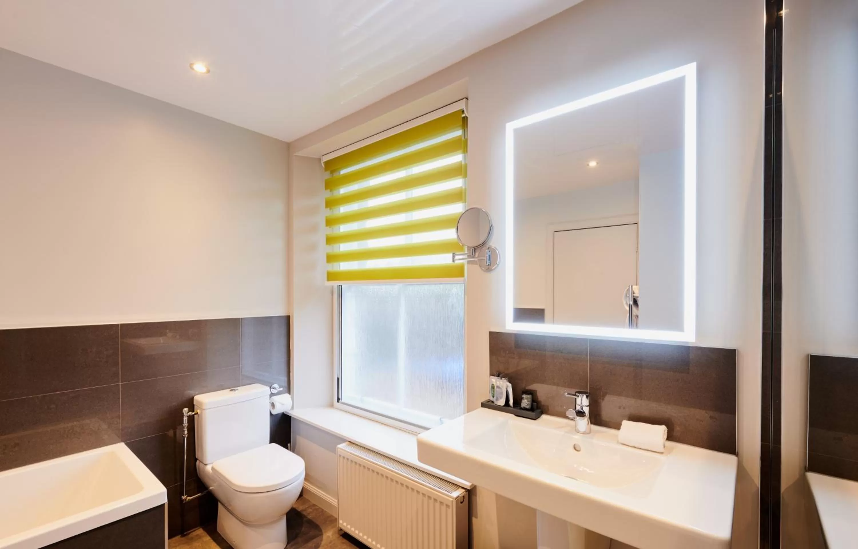 Bathroom in The Parklands Hotel