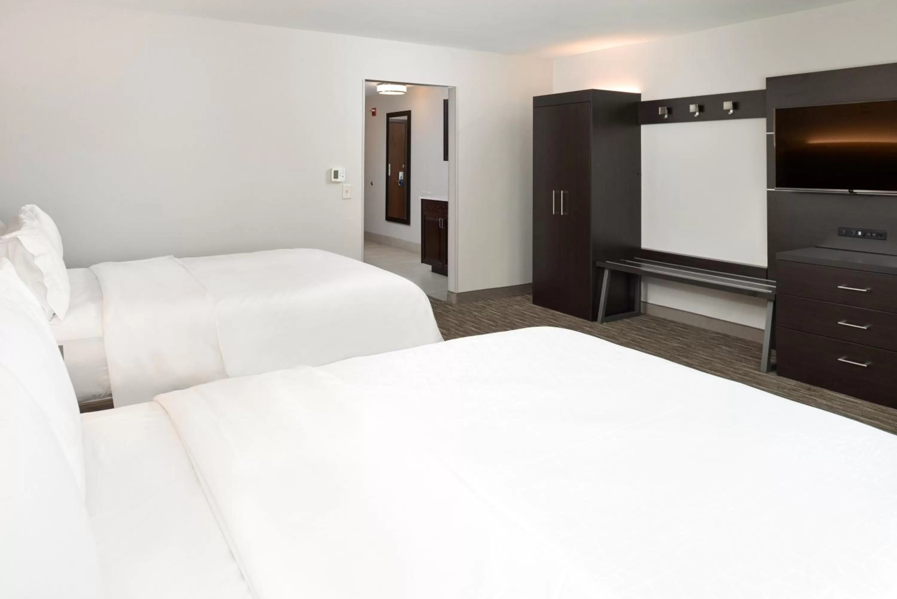 Bedroom, Bed in Holiday Inn Express & Suites Pueblo by IHG