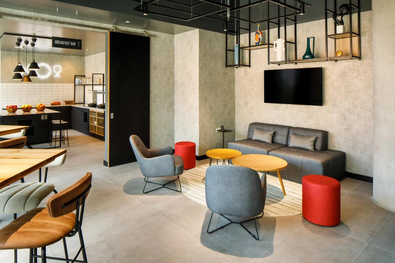 Communal lounge/ TV room in Aparthotel Adagio London Sutton Point