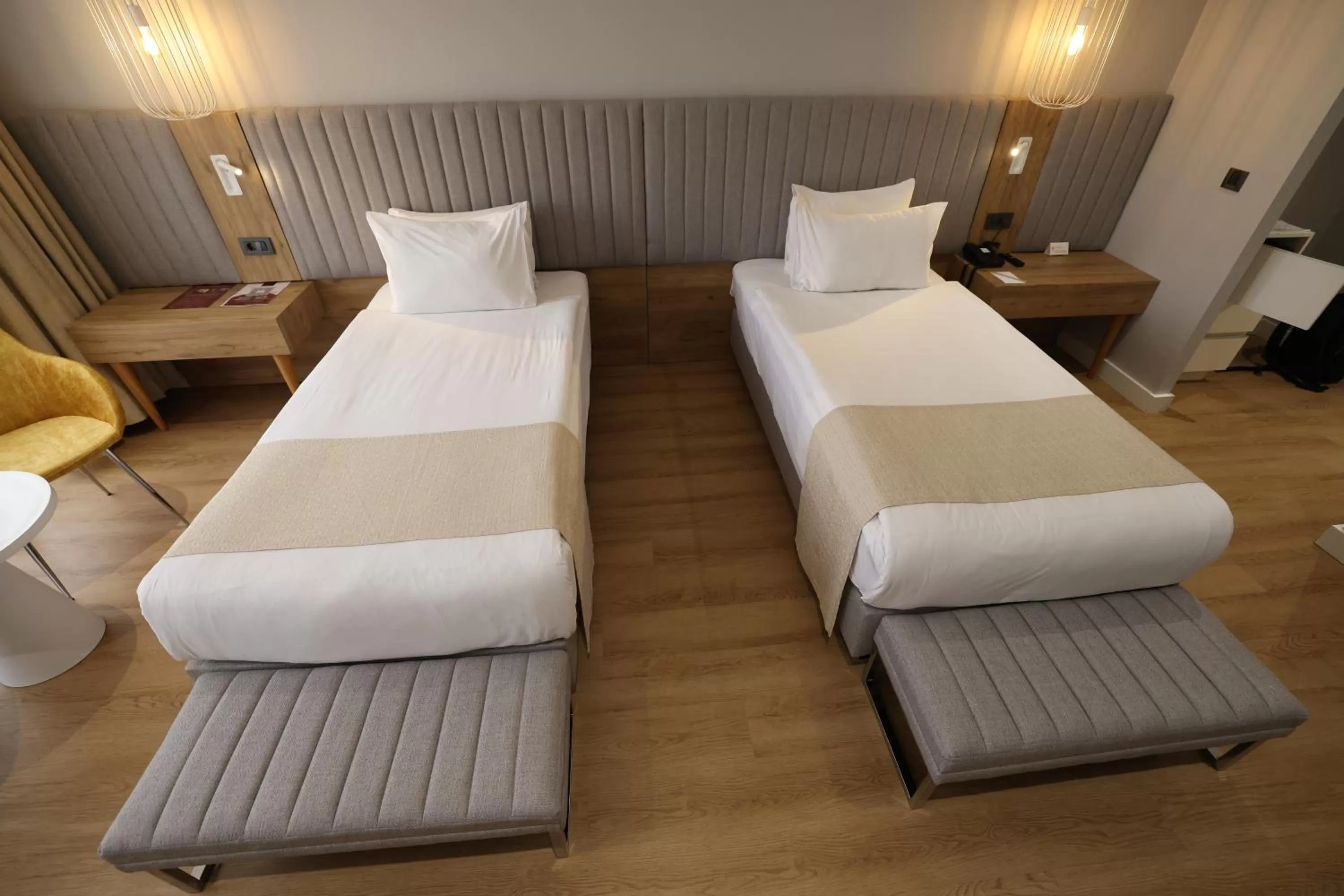 Bed in Nova Plaza Prime Hotel