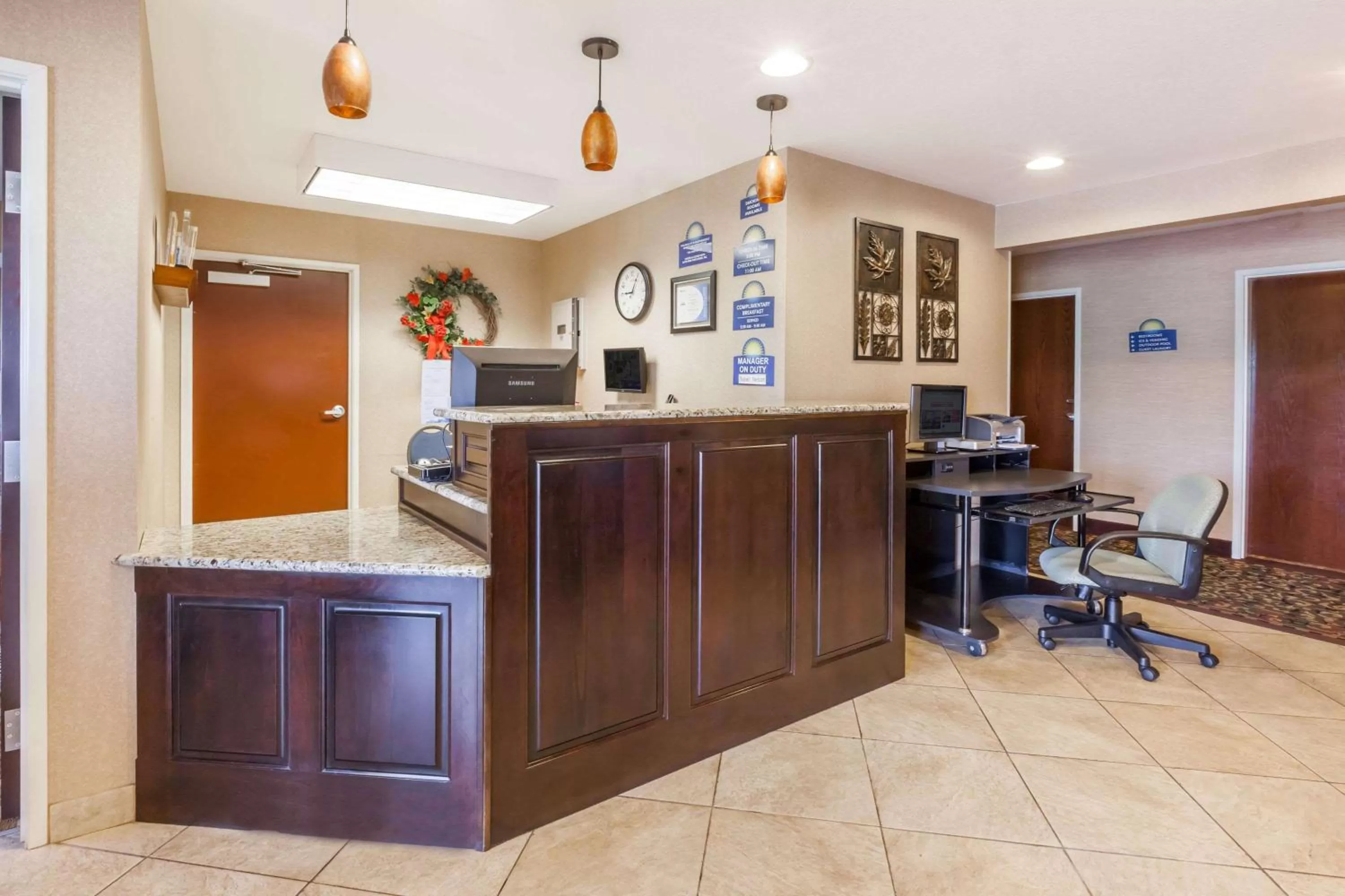 Lobby or reception in Days Inn by Wyndham Central City
