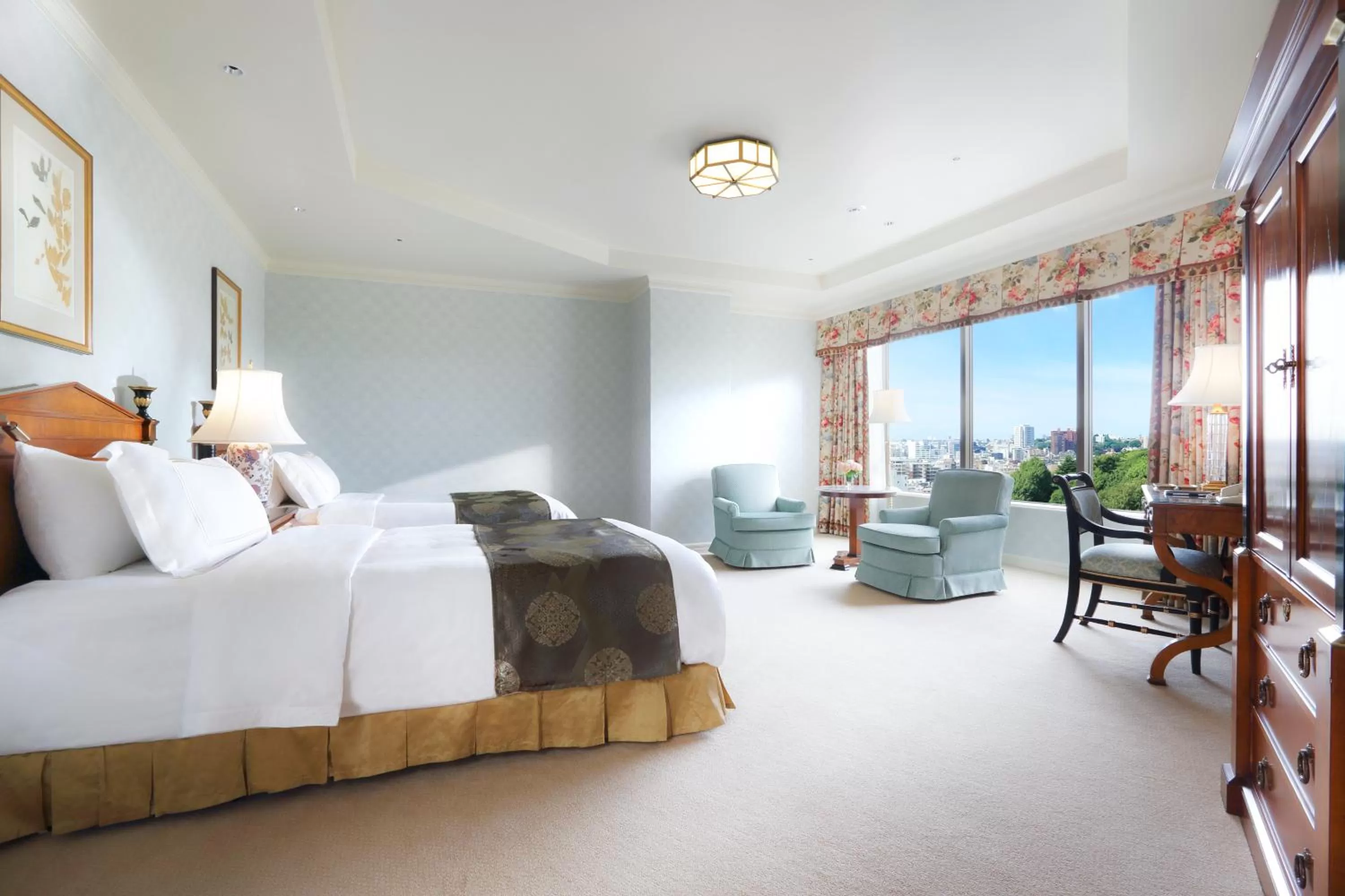 Bedroom, Bed in Hotel Chinzanso Tokyo