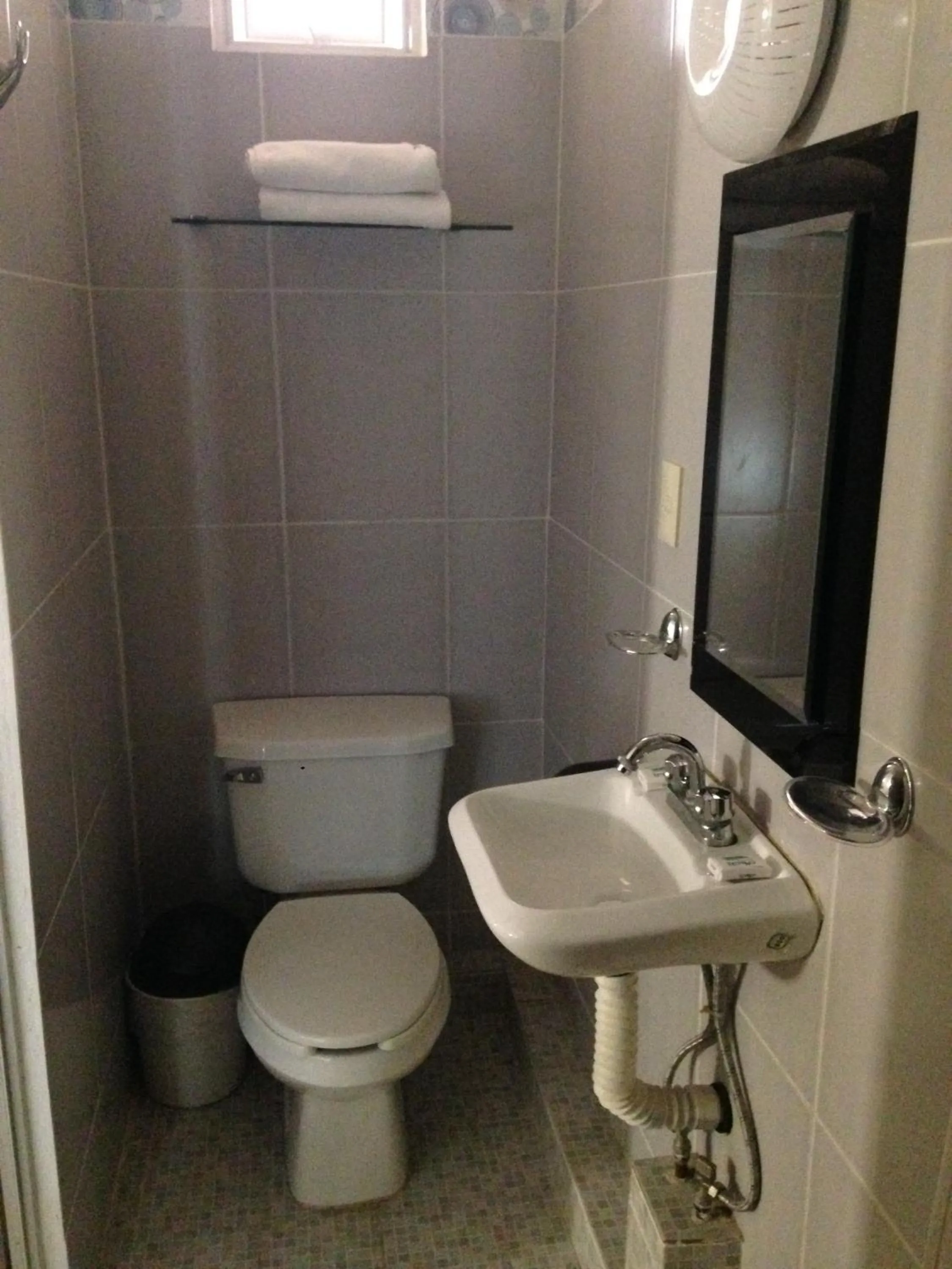 Bathroom in Hotel Moreno