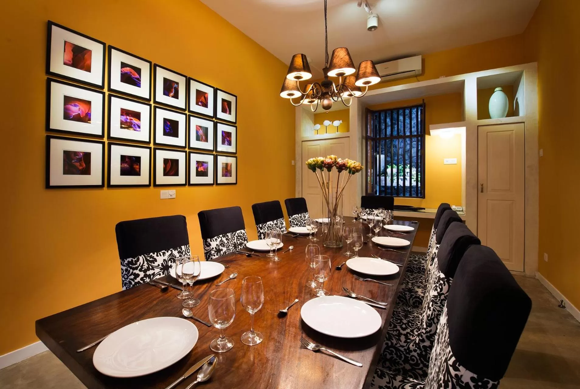 Seating area in Zylan Colombo