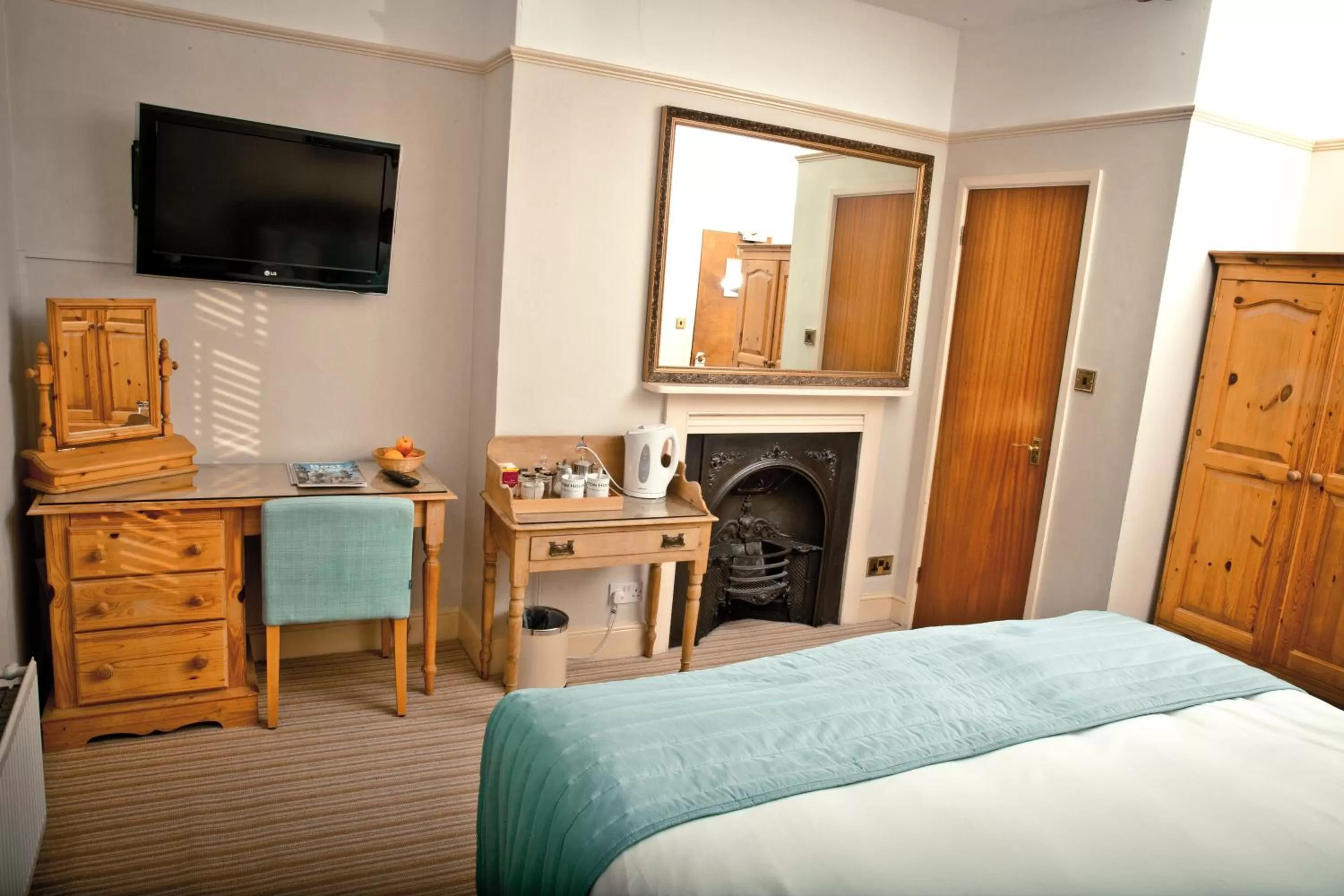 Photo of the whole room in Brighton House