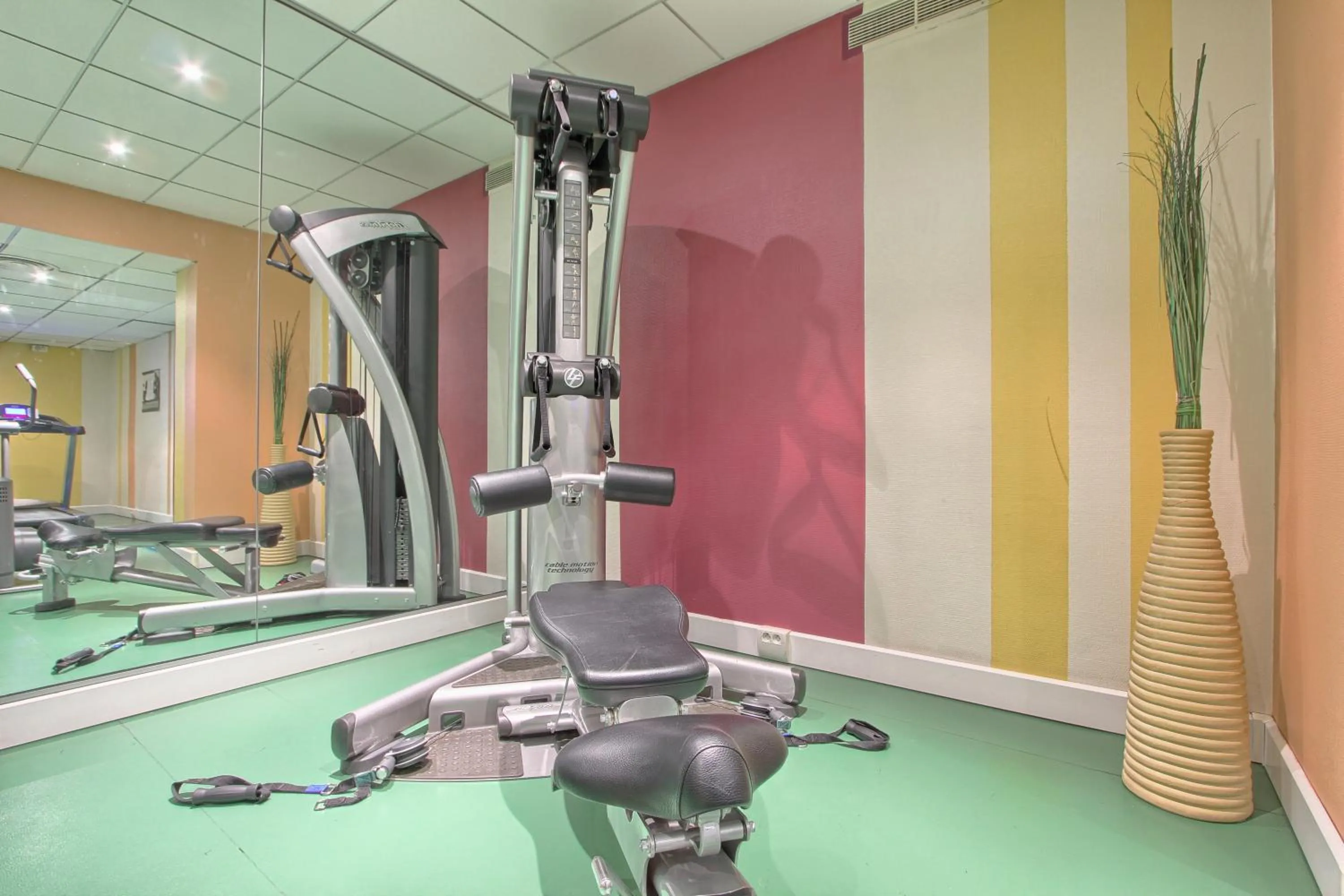 Fitness centre/facilities in Mercure Paris Velizy