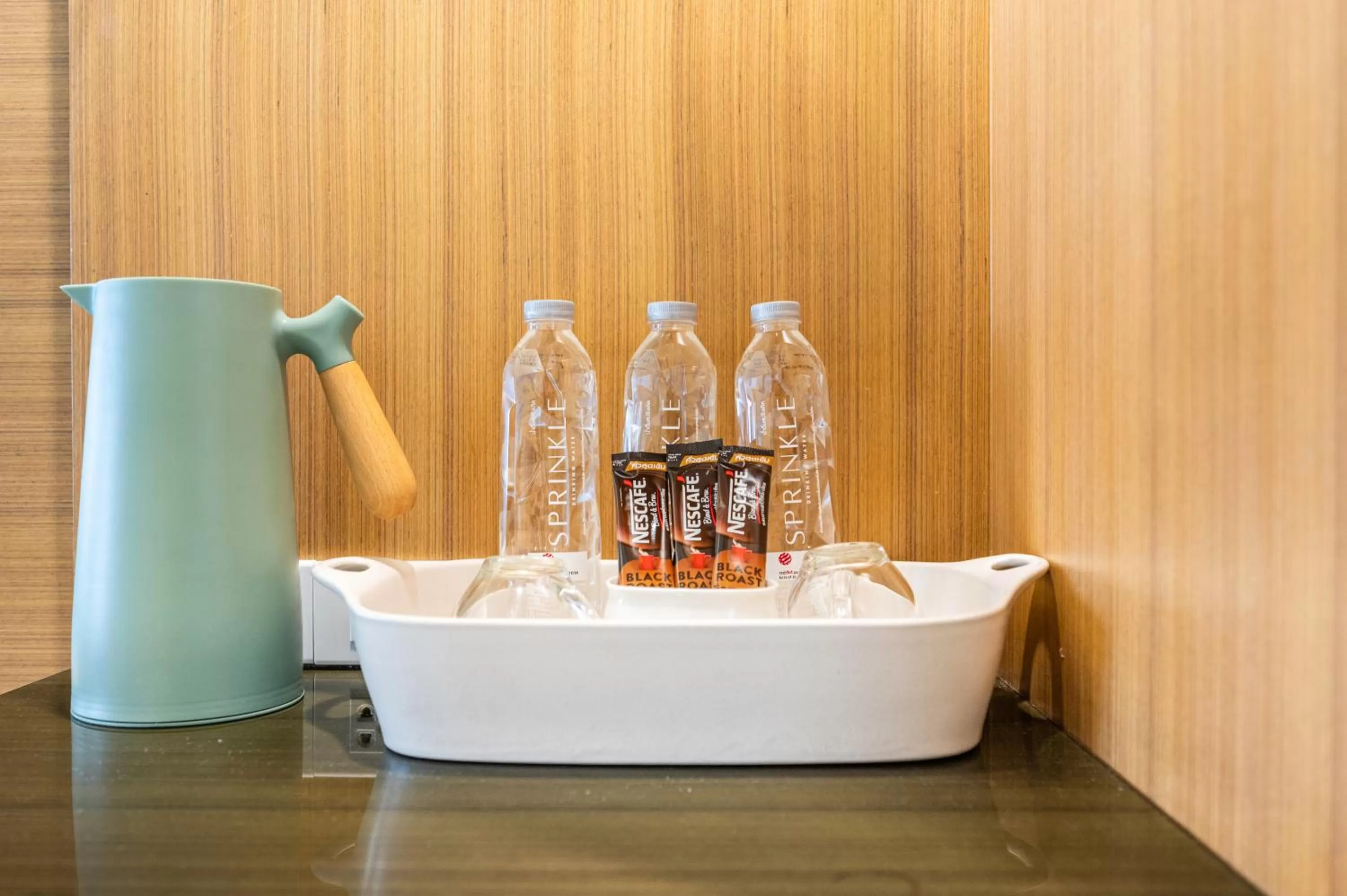 Coffee/tea facilities in P2 Boutique