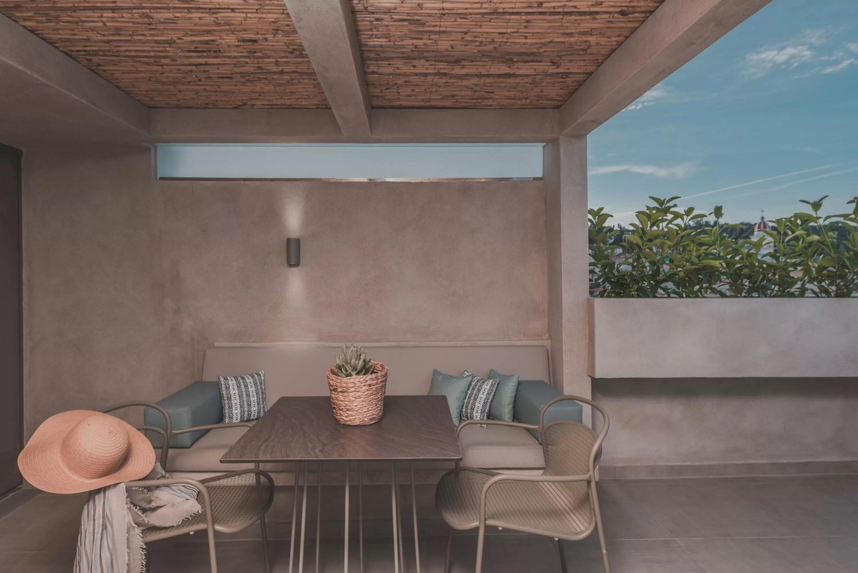 Balcony/Terrace in Phoenix Hotel