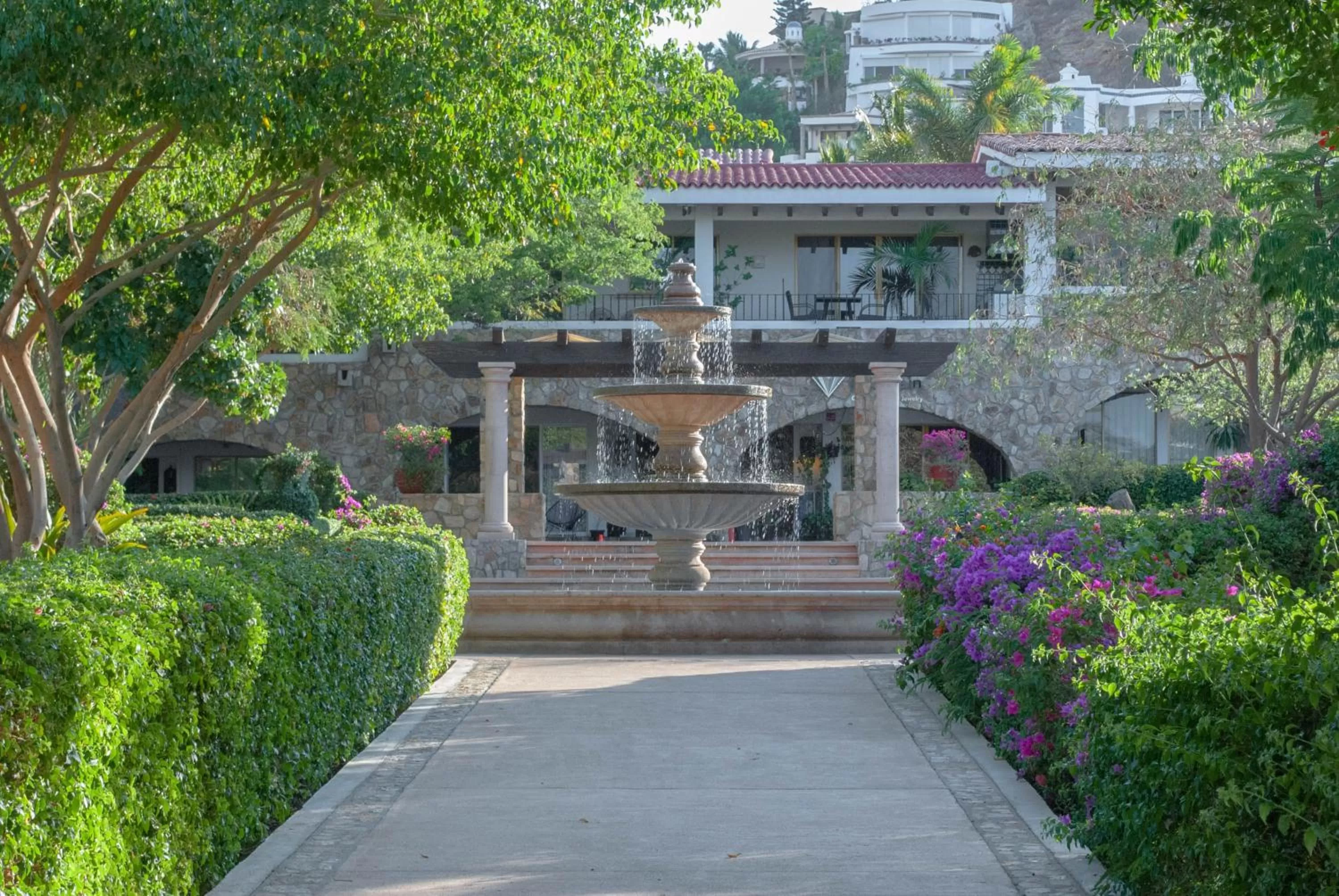 Facade/entrance in Pedregal Suites - Marina and Downtown