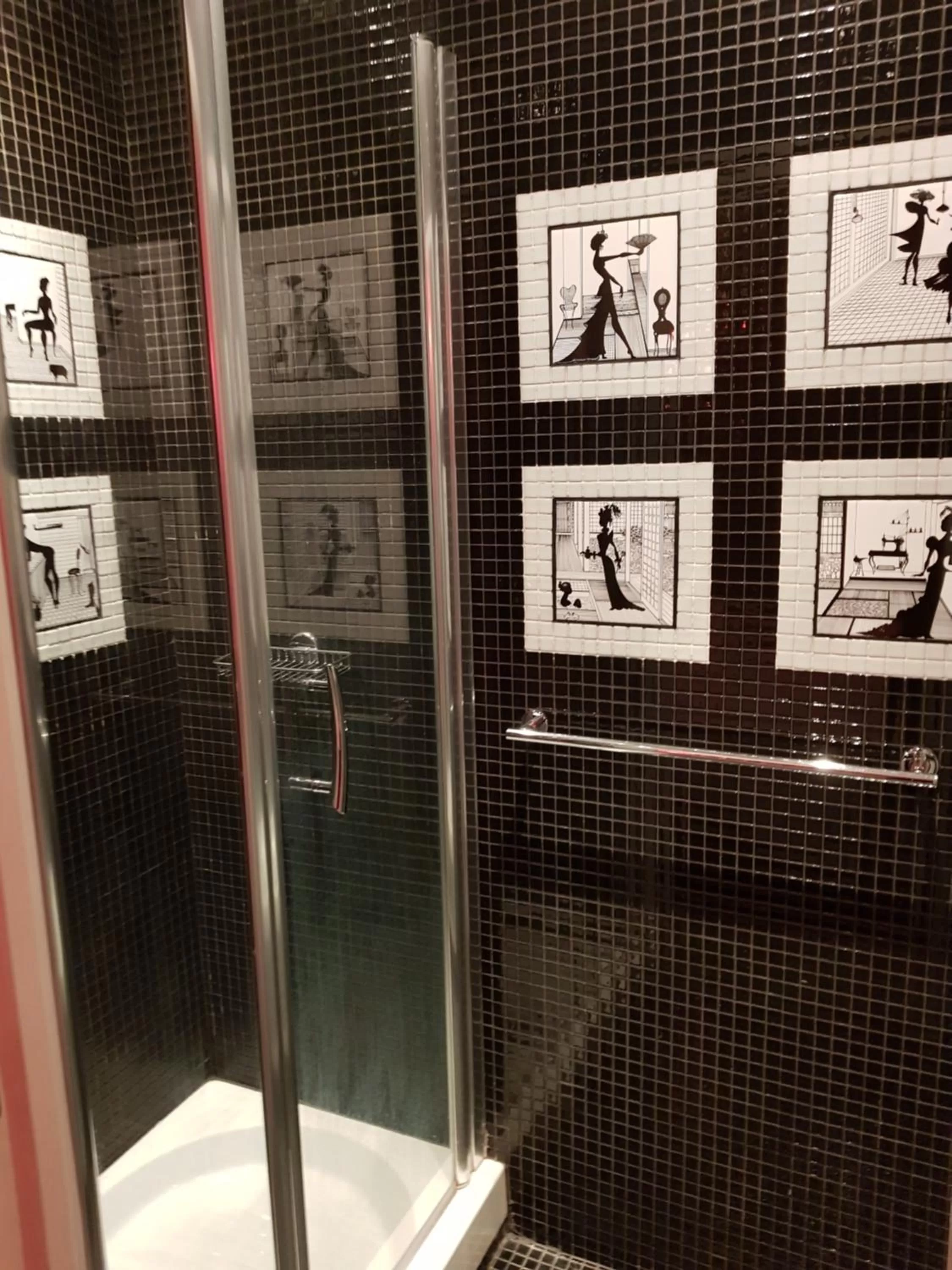 Decorative detail in Hotel Kennedy