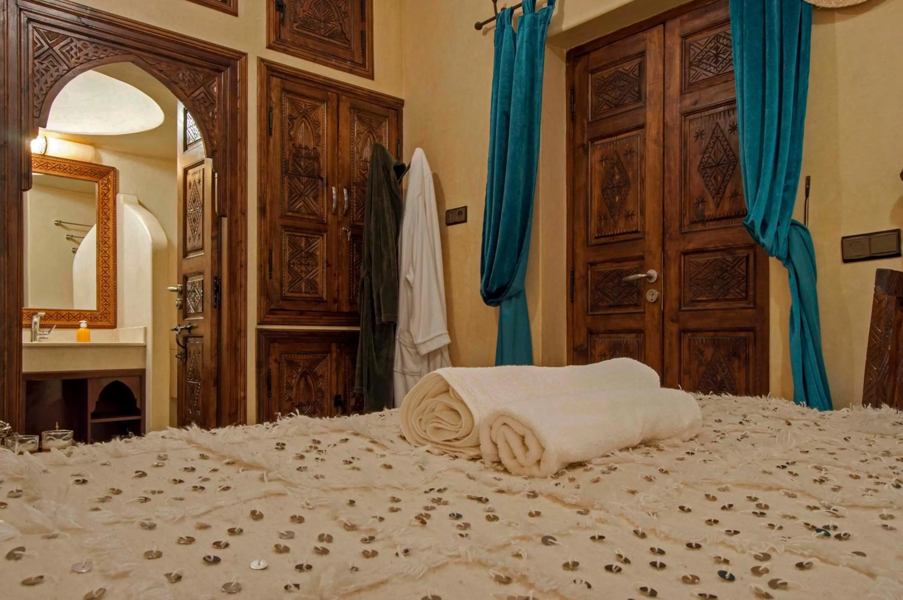 Bed in Riad Merzouga