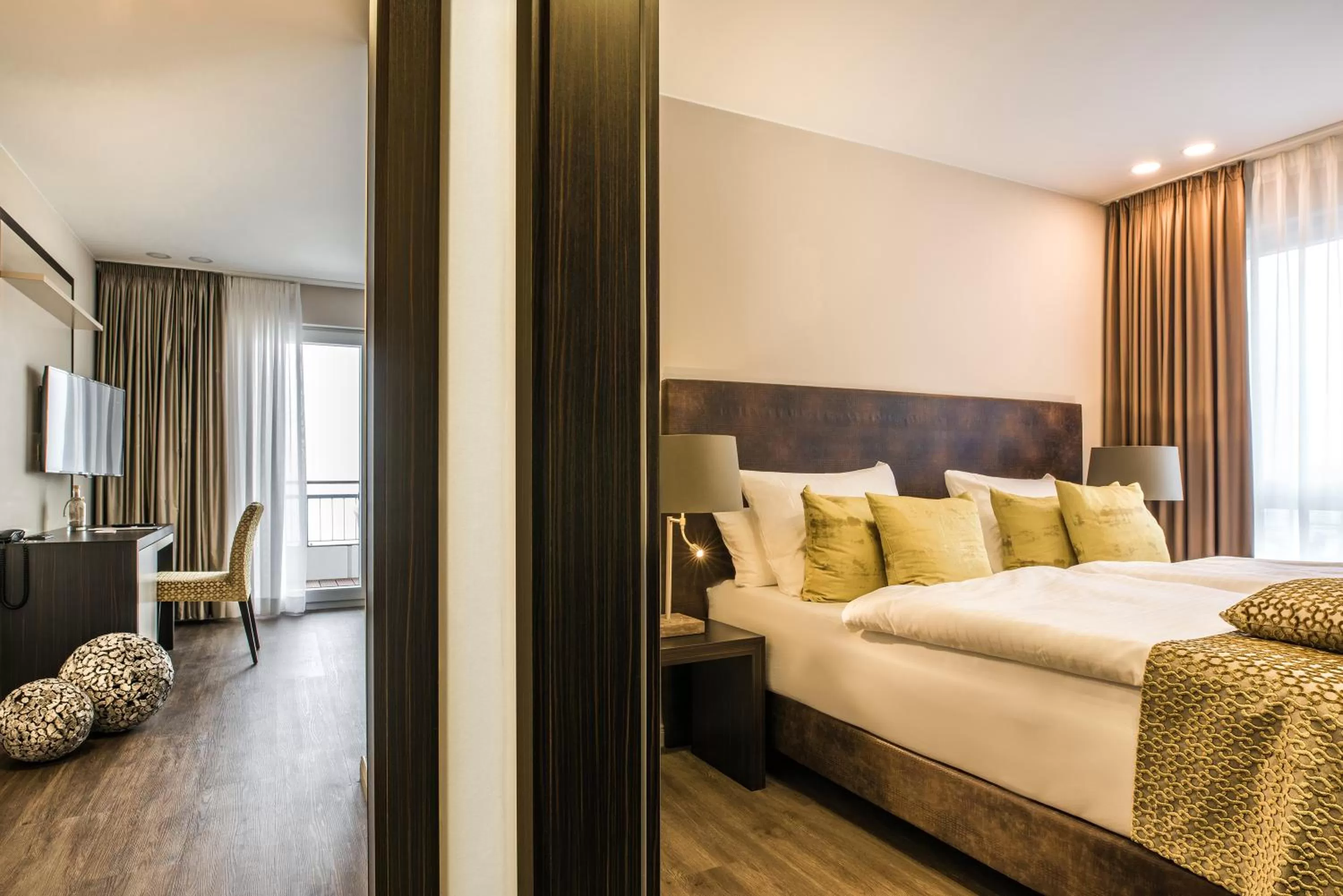 Photo of the whole room, Bed in Strandhotel Luv