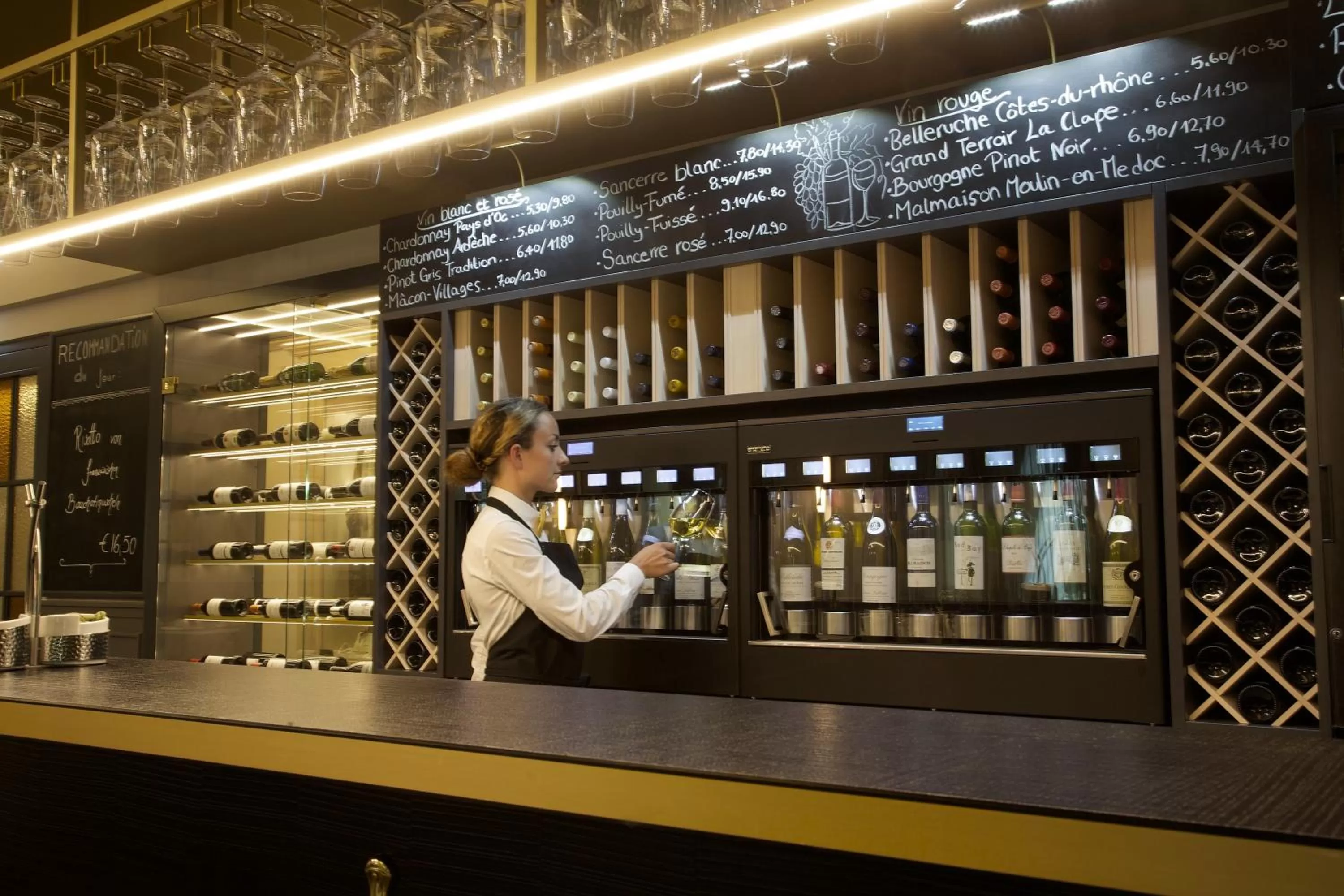 Restaurant/places to eat in Steigenberger Hotel Der Sonnenhof