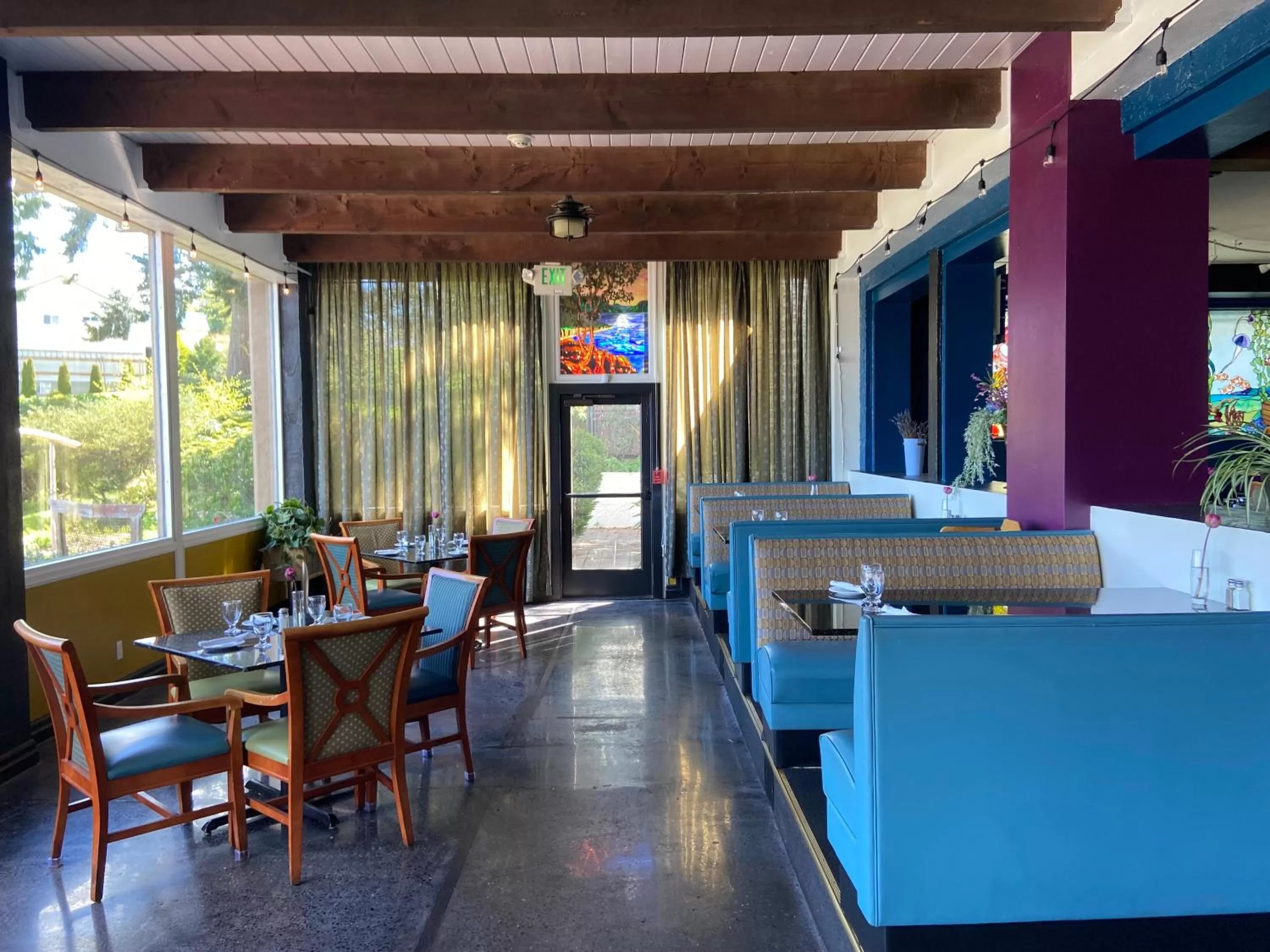 Restaurant/places to eat in Old Alcohol Plant