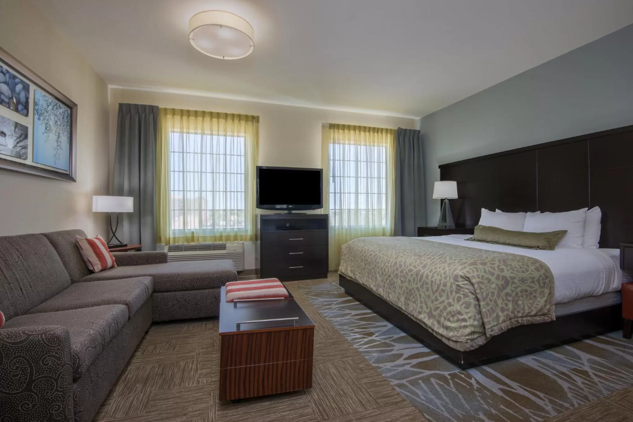 Photo of the whole room, Bed in Staybridge Suites Amarillo Western Crossing by IHG
