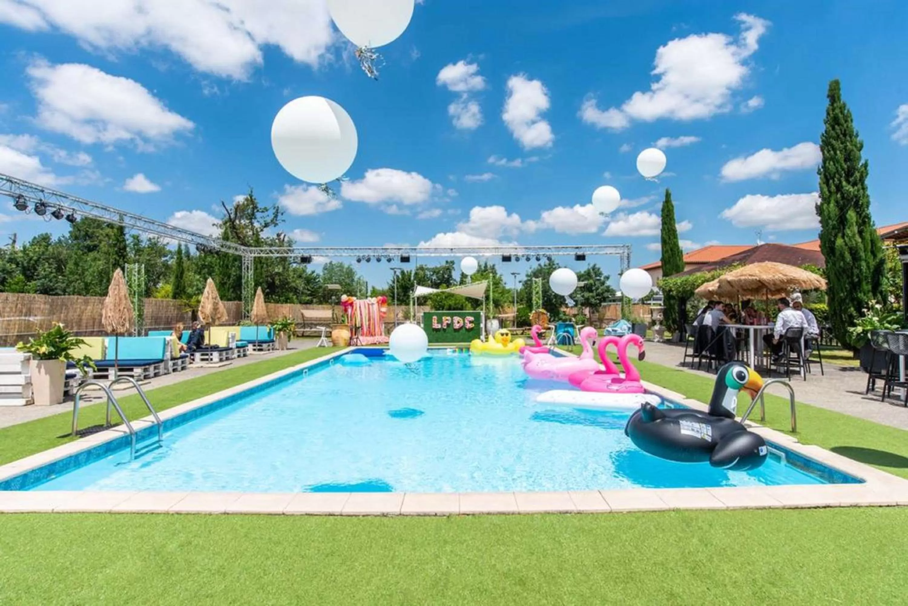 Restaurant/places to eat in Best Western Plus Le Canard sur le Toit