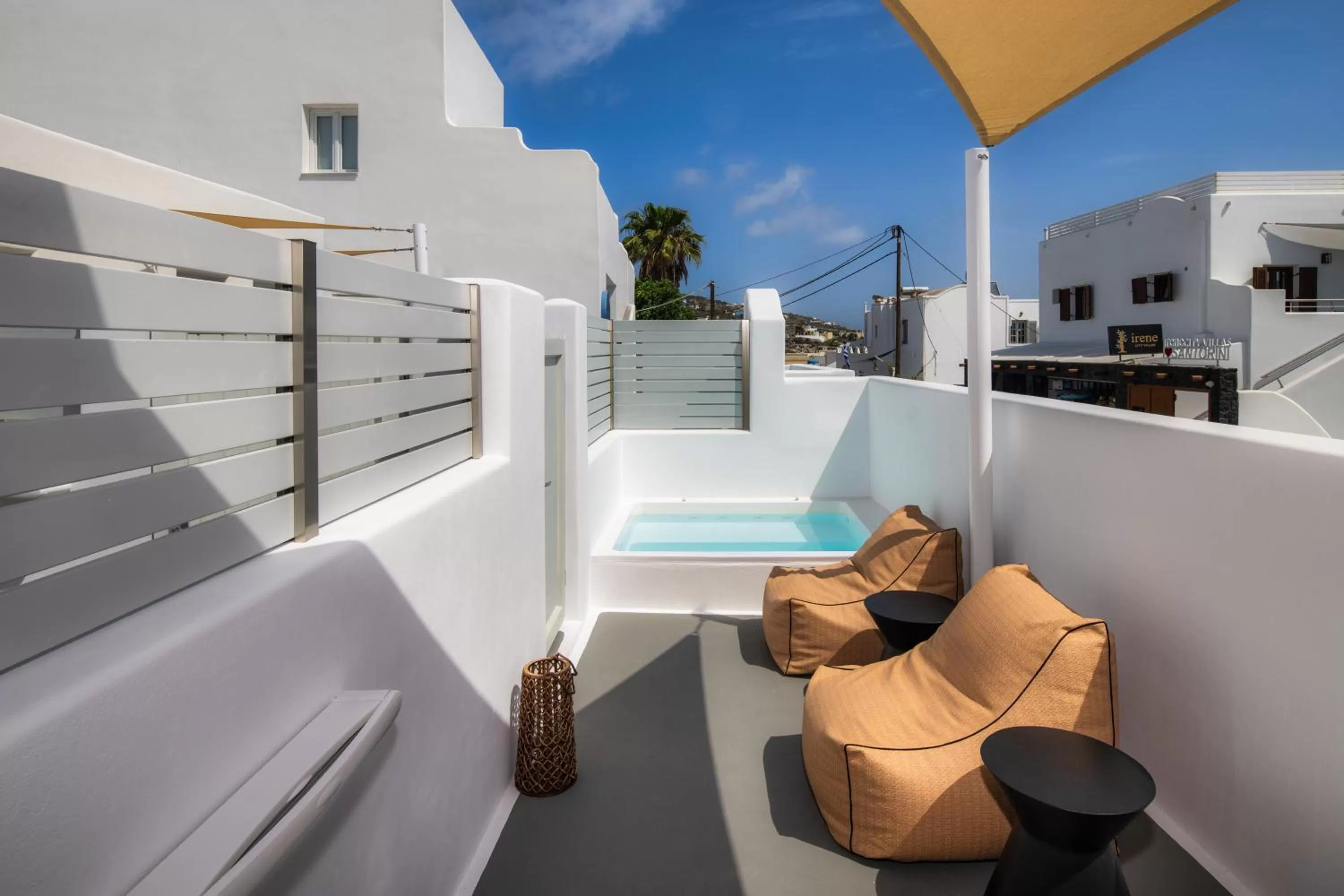 Balcony/Terrace in Hill Suites