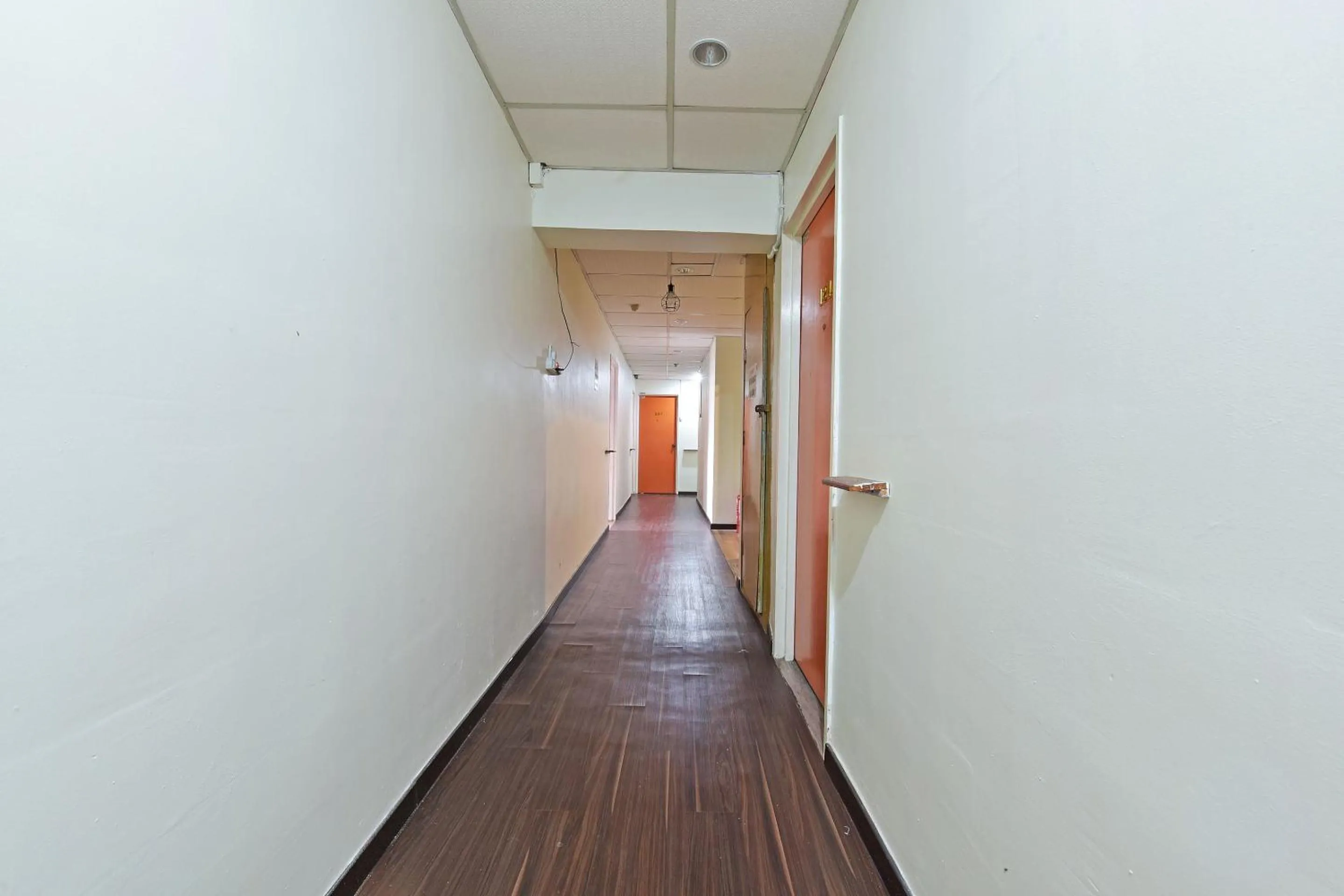 Lobby or reception, Balcony/Terrace in OYO 90846 Hotel Akasia