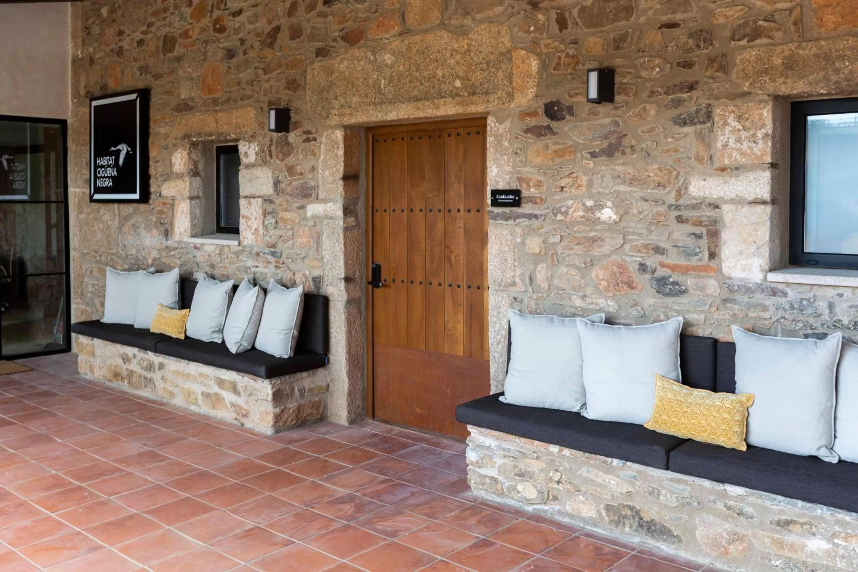 Facade/entrance in Hábitat Cigüeña Negra