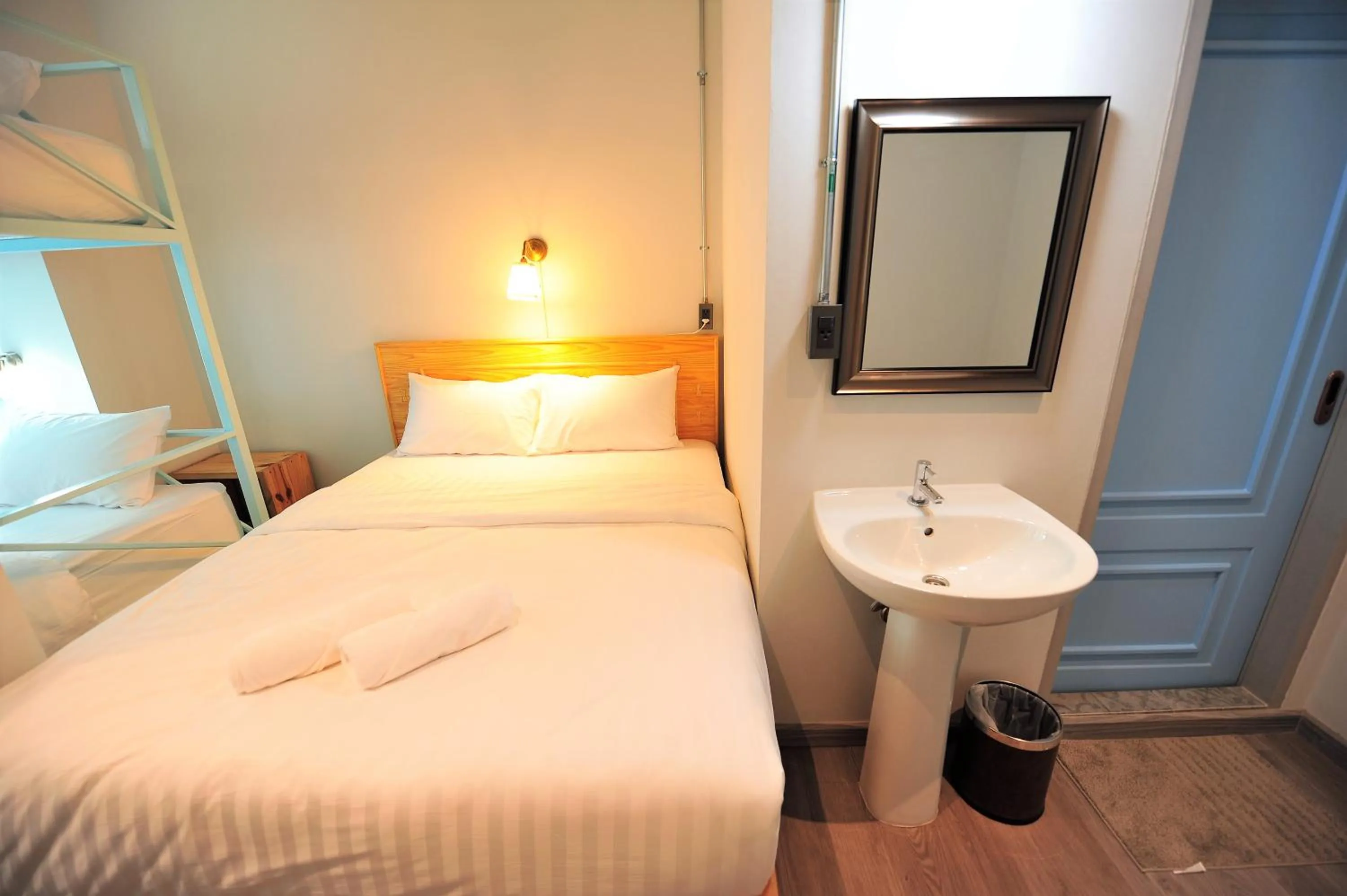 Bedroom, Bed in Latima Boutique Hostel