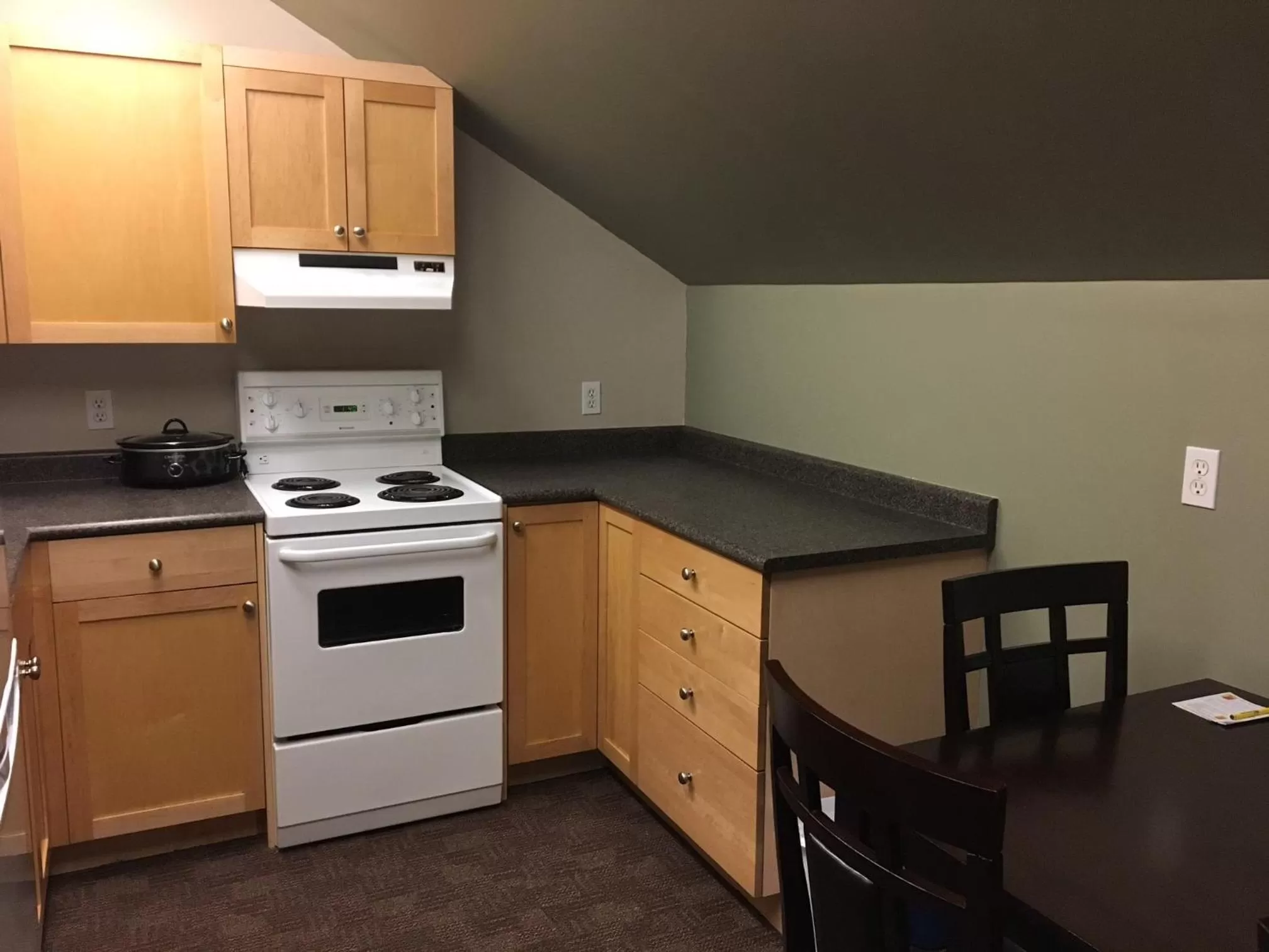 Two-Bedroom Suite in Super 8 by Wyndham Cochrane